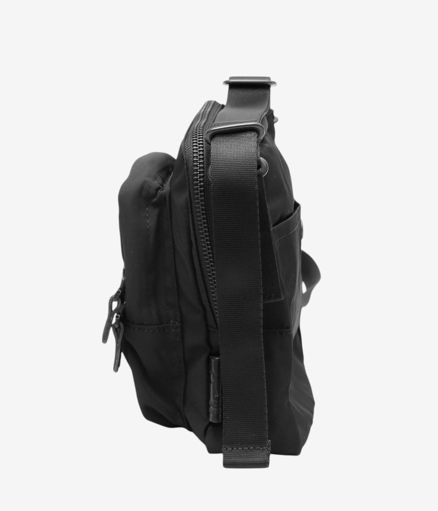 AMIACALVA ''GABARDINE WP POCHETTE'' (BLACK)