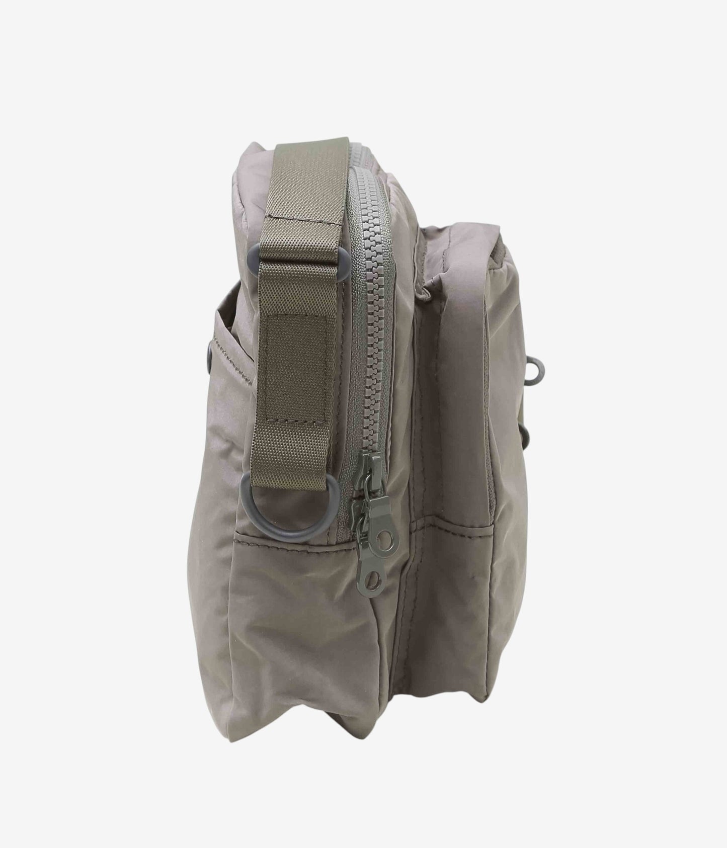 AMIACALVA ''SPLIT YAN WP POCHETTE'' (GRAY)