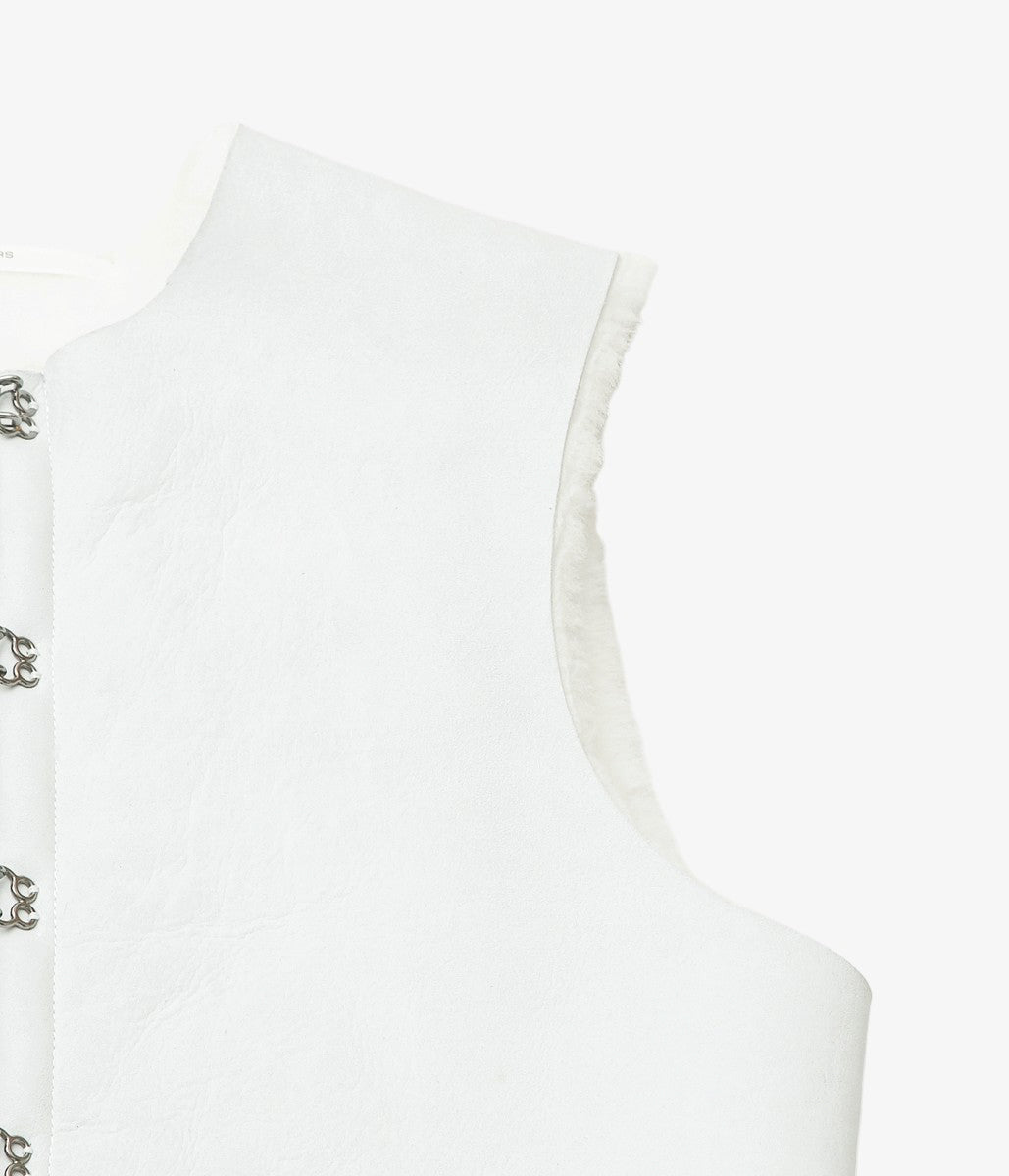 AT THE ''CLUB VEST'' CONTEST (NATURAL)