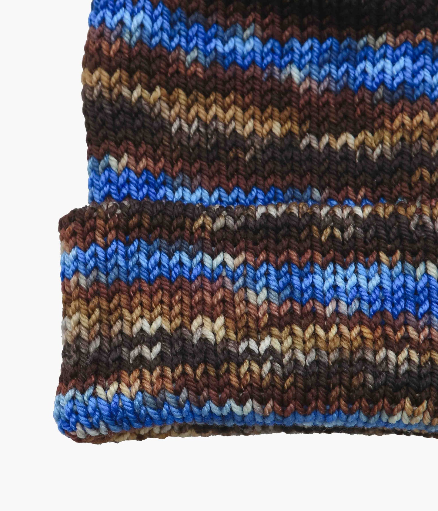 BEXHILL COURT ''CUFF BEANIE'' (CABIN FEVER)