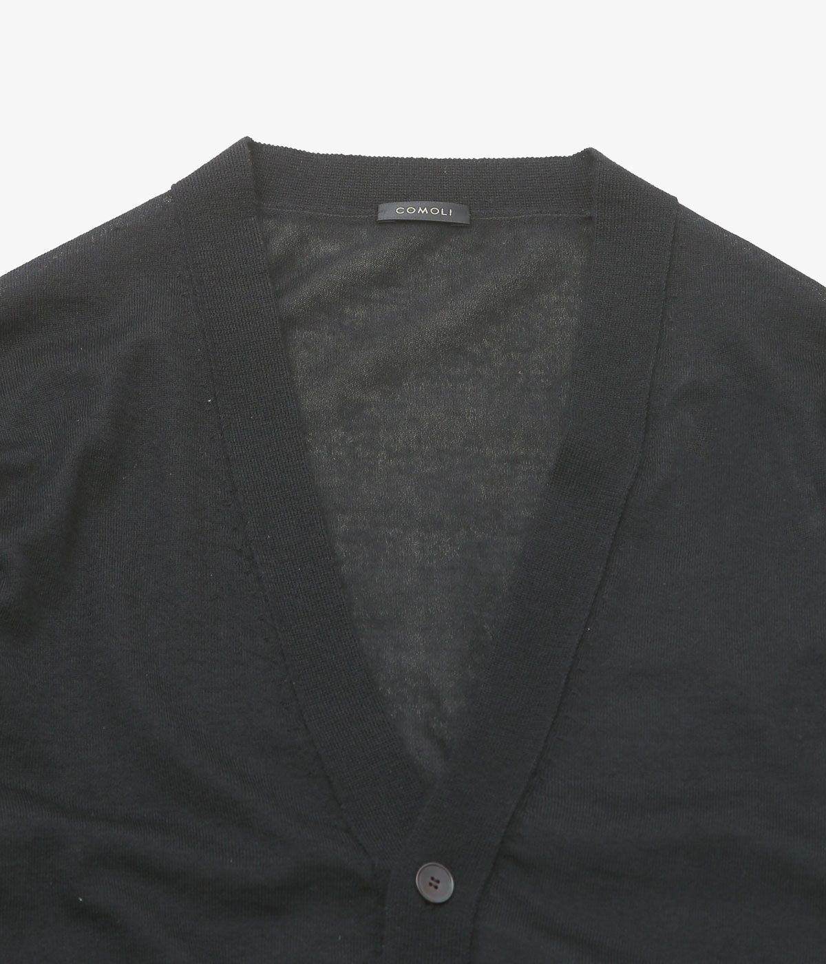 COMOLI ''カシミヤ Vネックカーディガン'' (BLACK)
