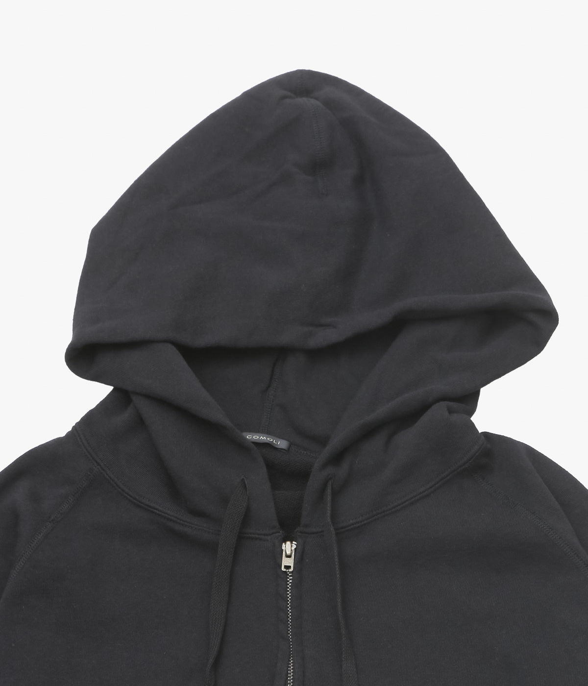 イ*蛾様 COMOLI / LWコットン裏毛 ジップパーカ　ブラック COMOLI ''LWコットン裏毛 ジップパーカ'' (BLACK) – THE STORE BY MAIDENS