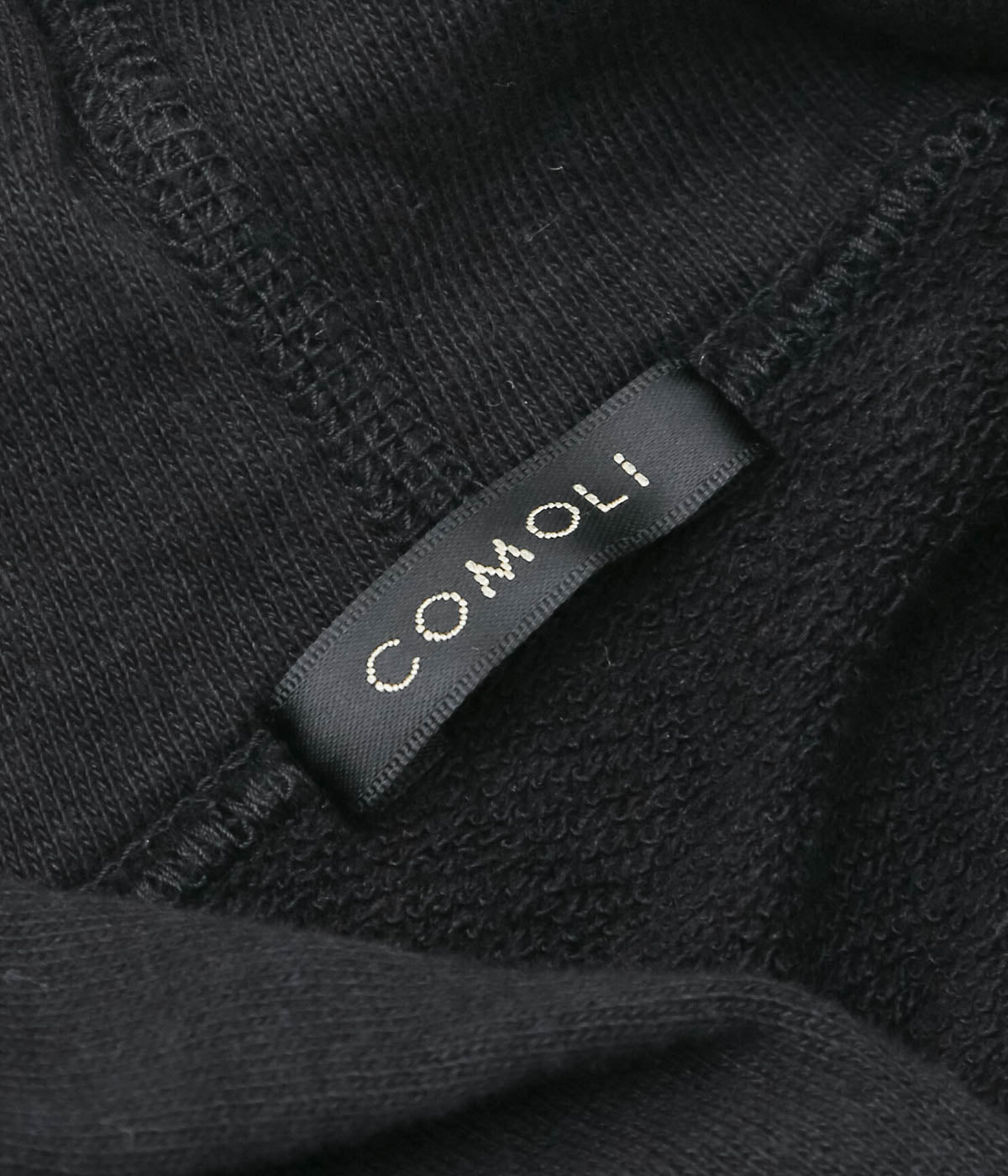 COMOLI ''LWコットン裏毛 ジップパーカ'' (BLACK)