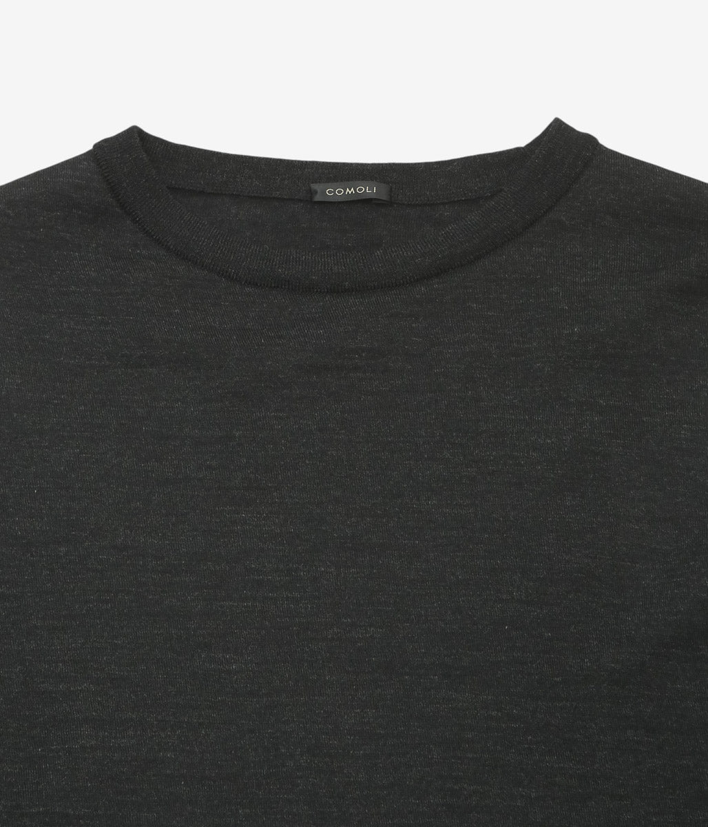 COMOLI "Wool Crew Neck Knit" (CHARCOAL)