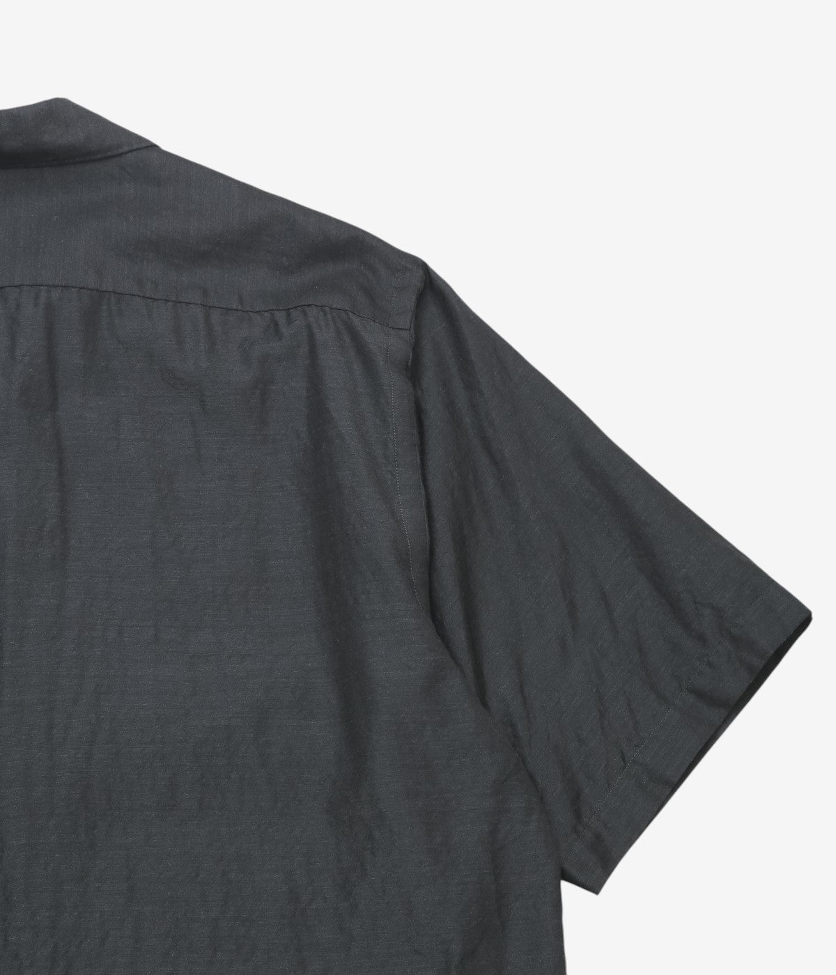 COMOLI ''ウールシルク 半袖オープンカラーシャツ'' (CHARCOAL)