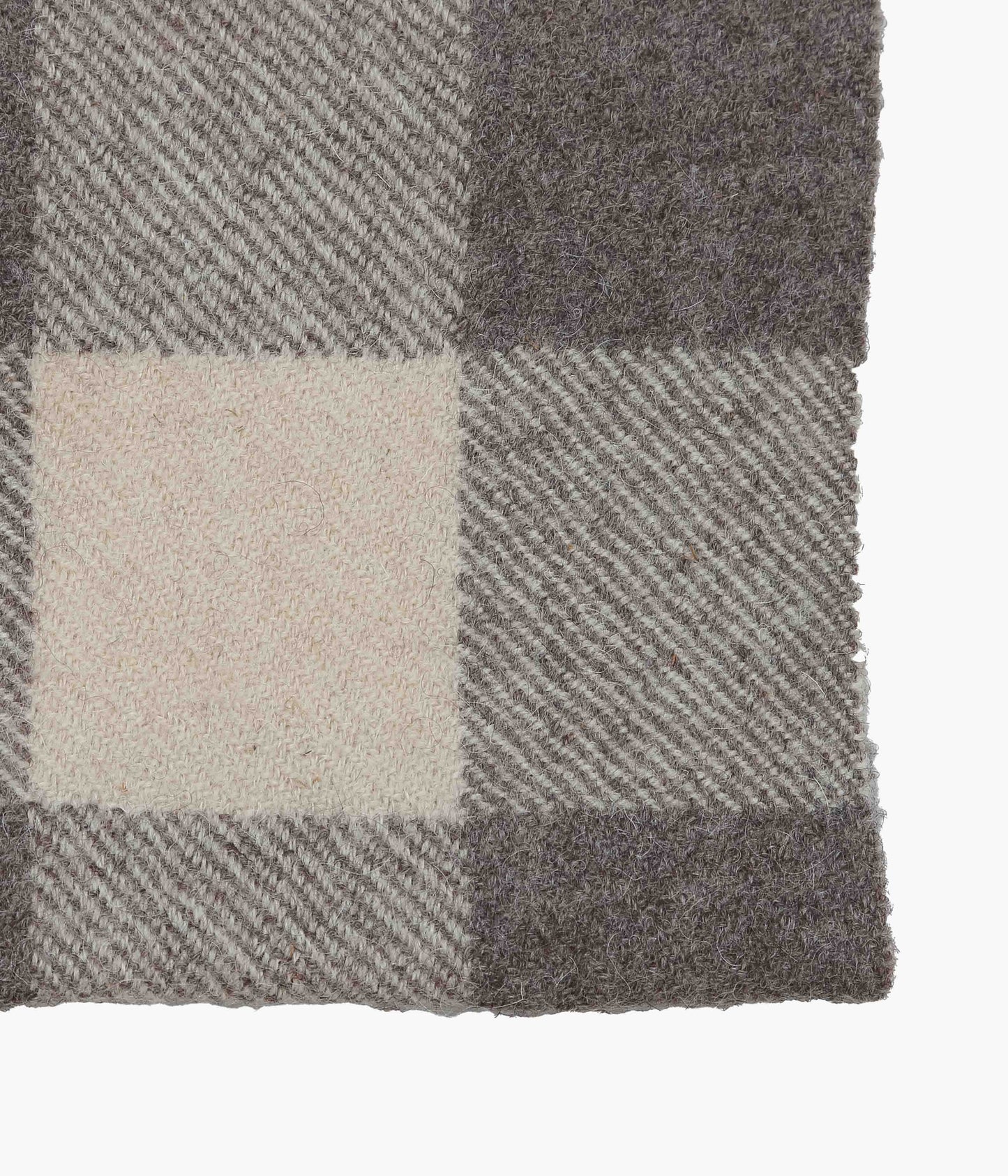 DANA LEE BROWN ''FELTED BLANKET SCARF'' (SHEEP'S GREY)