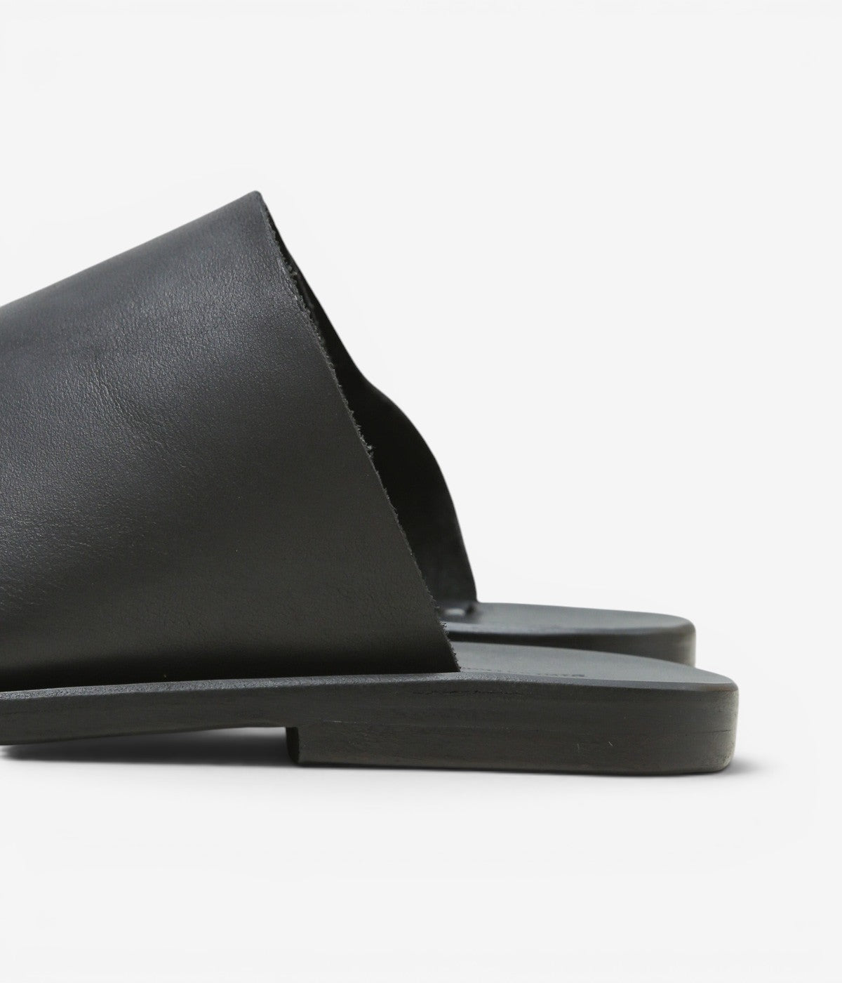DIMISSIANOS & MILLER ''MULE'' (BLACK GRAIN) – THE STORE BY MAIDENS