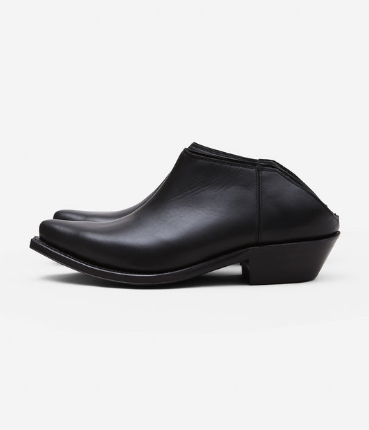 GABRIELA COLL GARMENTS ''NO.130 SENDRA CROPPED BOOTS'' (BLACK)