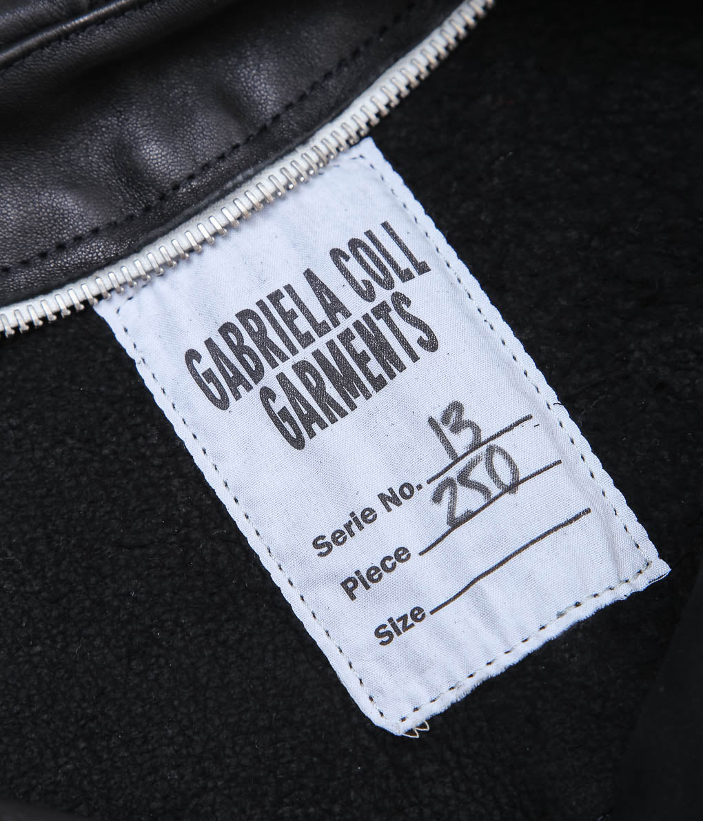 GABRIELA COLL GARMENTS ''NO.250 LEATHER CROSSED BAG'' (BLACK)