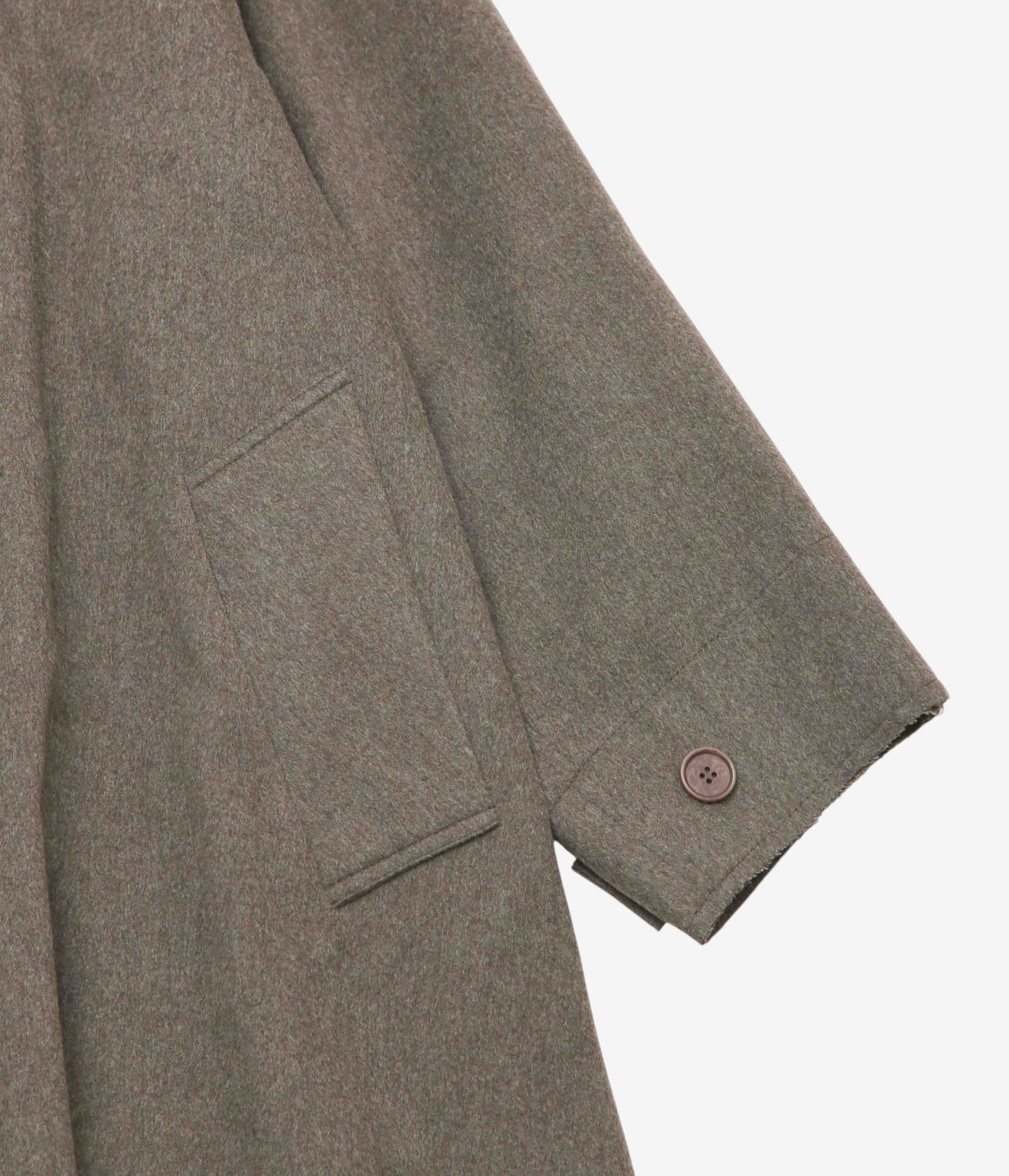 GABRIELA COLL GARMENTS "NO.65 HEAVY WOOL OVERSIZED COAT" (더스트)