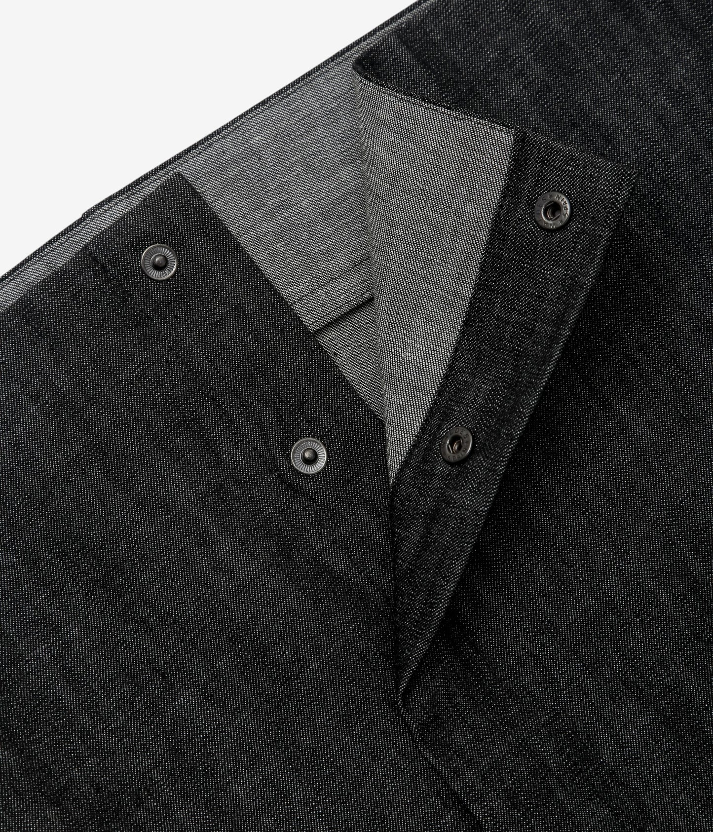 GABRIELA COLL GARMENTS ''NO.225 DENIM SNAP TOP'' (BLACK DENIM)
