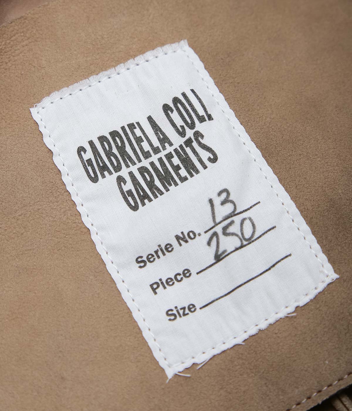 GABRIELA COLL GARMENTS ''NO.250 LEATHER CROSSED BAG'' (BROWN)