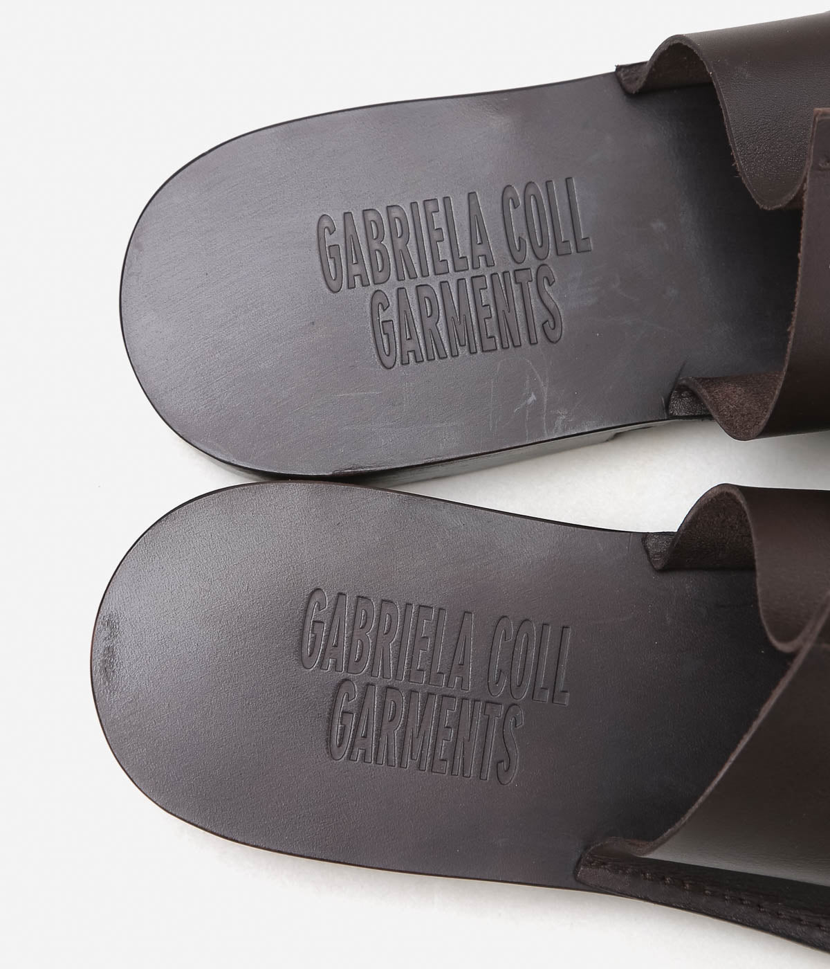 GABRIELA COLL GARMENTS ''NO.7 LEATHER OPEN TOE BABOUCHE'' (BROWN)