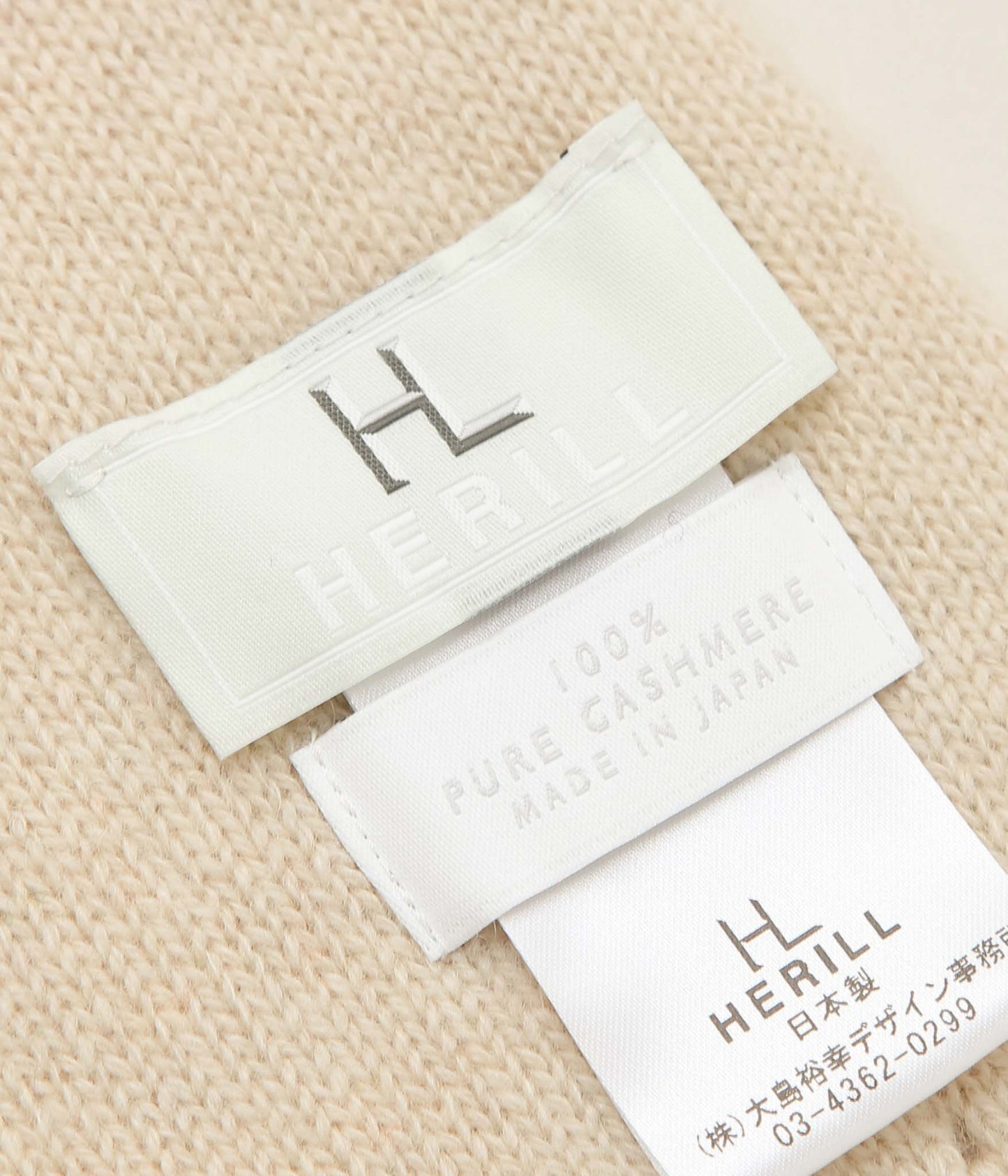 HERILL ''CASHMEREMUFFLER'' (WHITE)