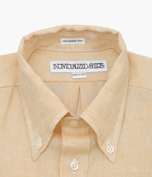 INDIVIDUALIZED SHIRTS ''SOLID LINEN (CLASSIC FIT BUTTON DOWN SHIRT)'' (TAN)