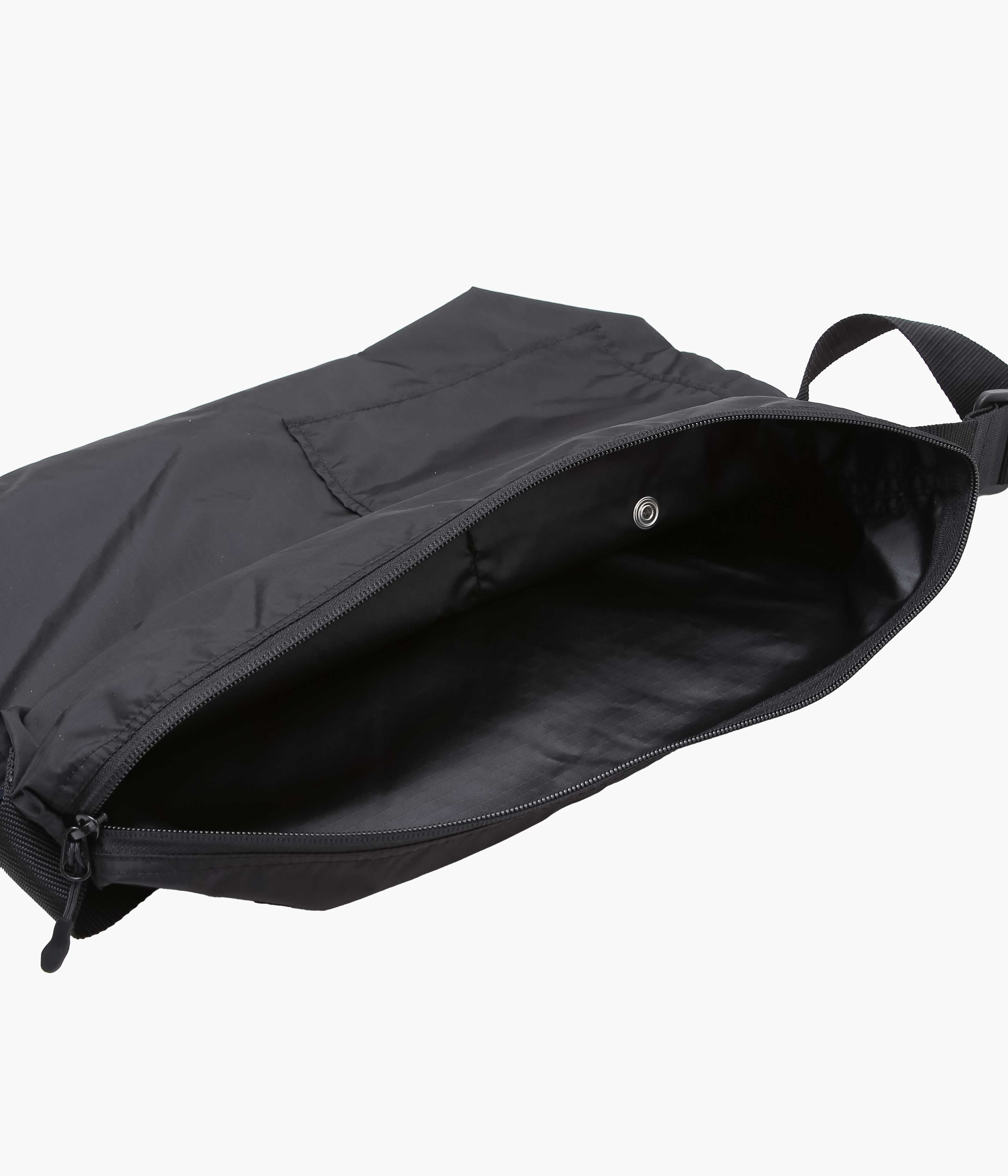 【美品・希少サイズXL】イタリーショルダー　ダブル　ミッドナイトブラック ダブルフラップミニボストン ユニセックス／シーズンレス（ボストン