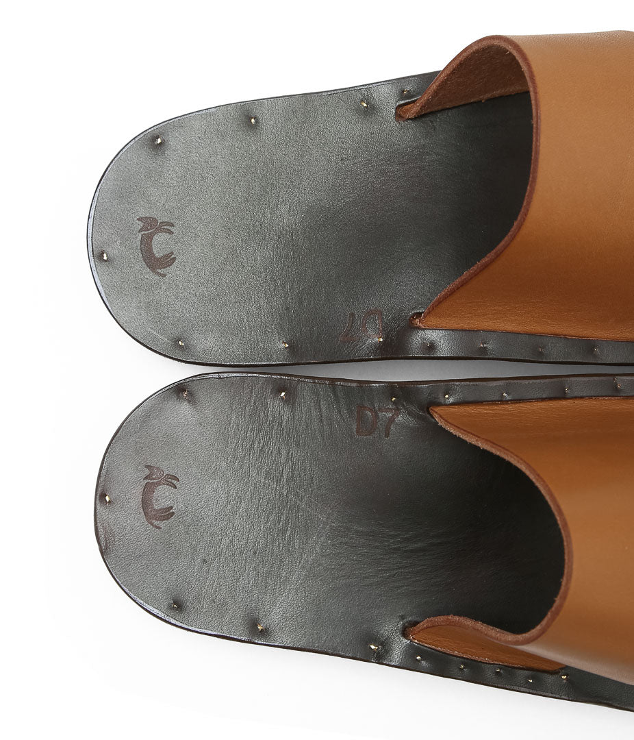 JUTTA NEUMANN ''ALICE(LATIGO LEATHER)'' (TAN) – THE STORE BY MAIDENS