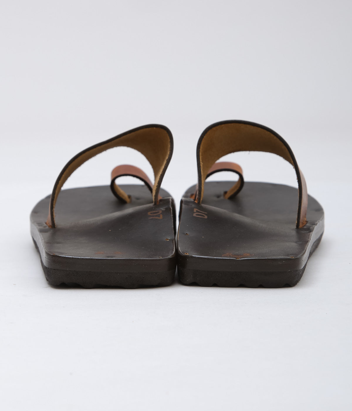 JUTTA NEUMANN ''ALICE SQUARE'' (CHESNUT)