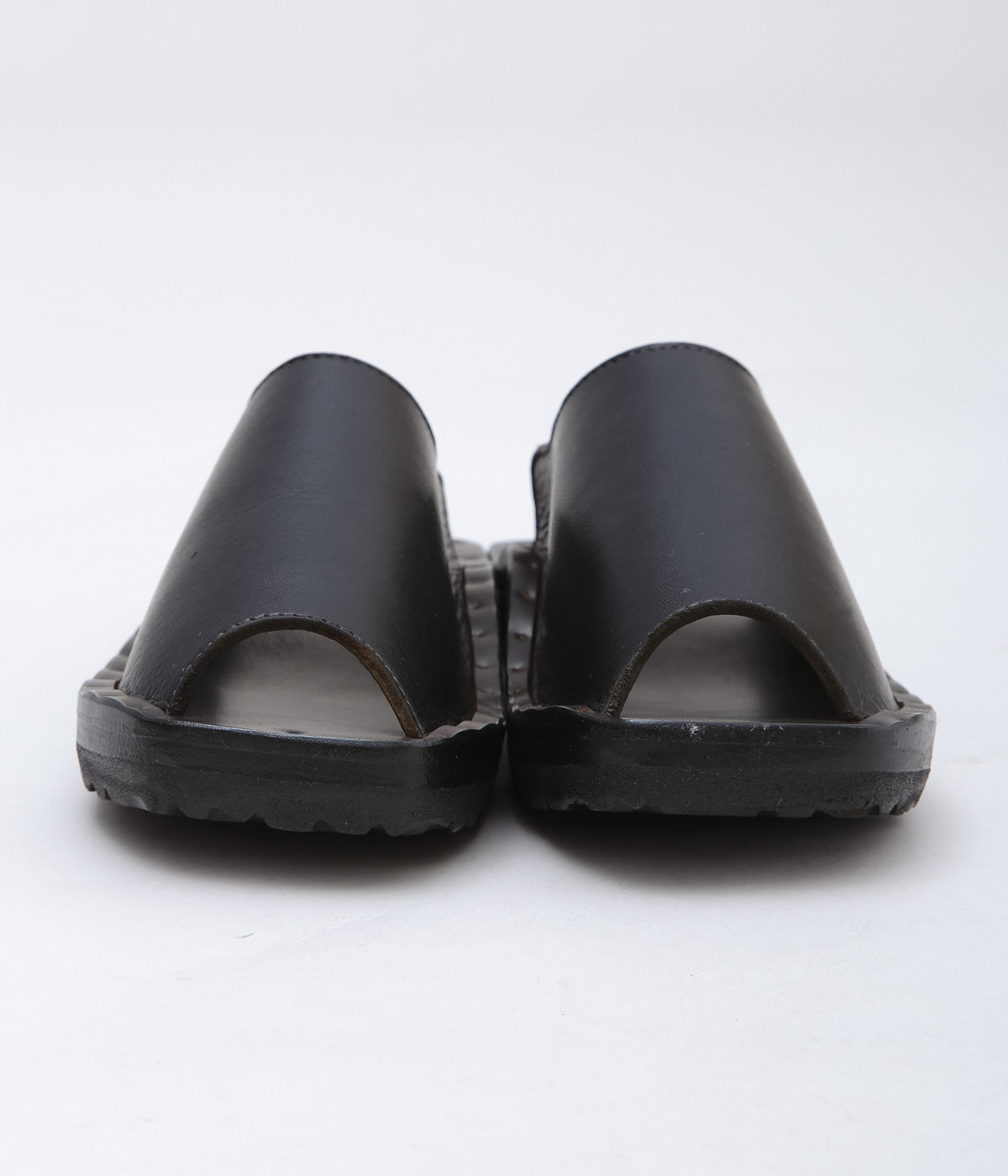JUTTA NEUMANN ''KAHTAN'' (BLACK)