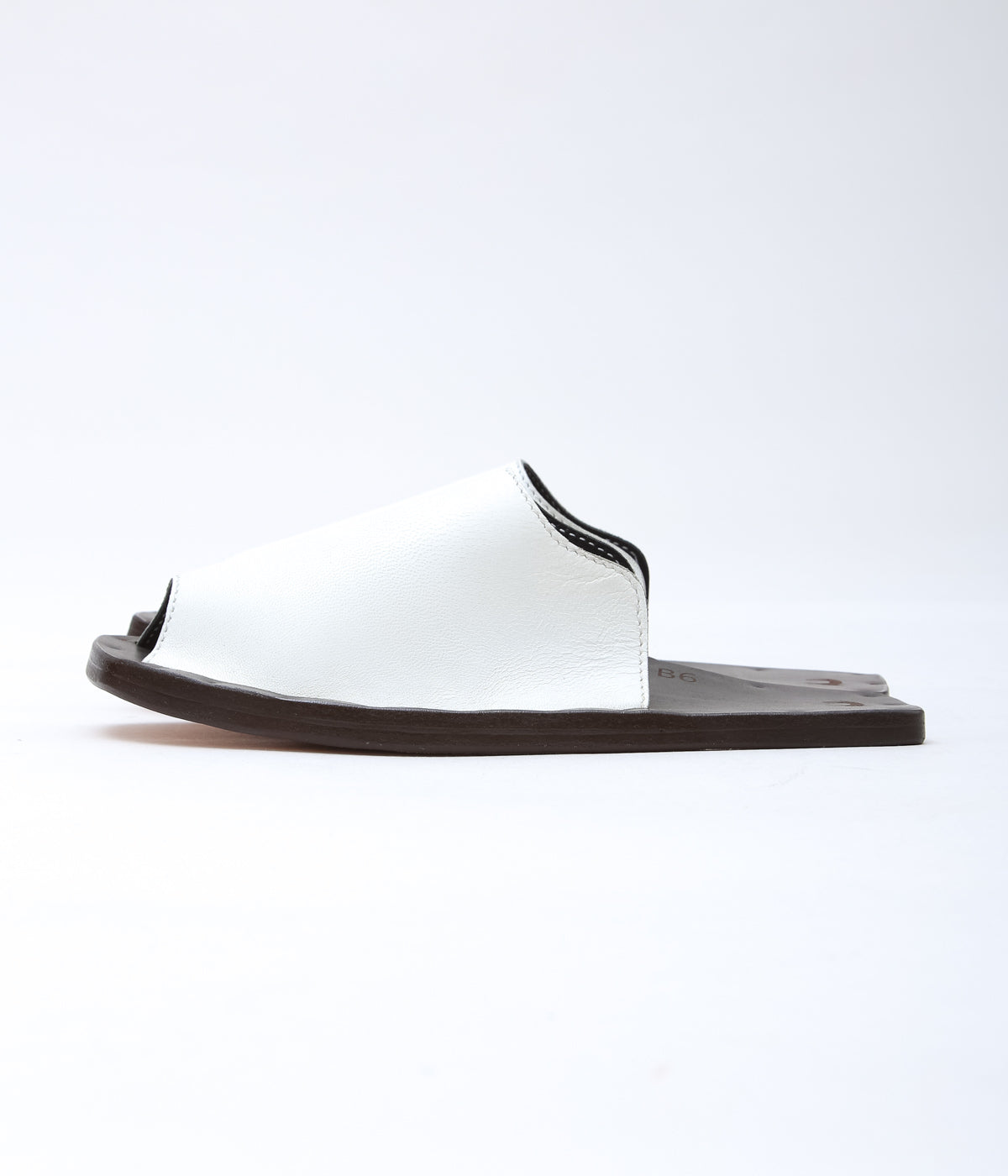JUTTA NEUMANN ''KAHTAN'' (WHITE)