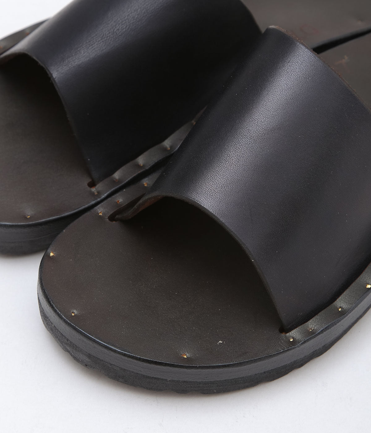 JUTTA NEUMANN ''SIMONE'' (BLACK)