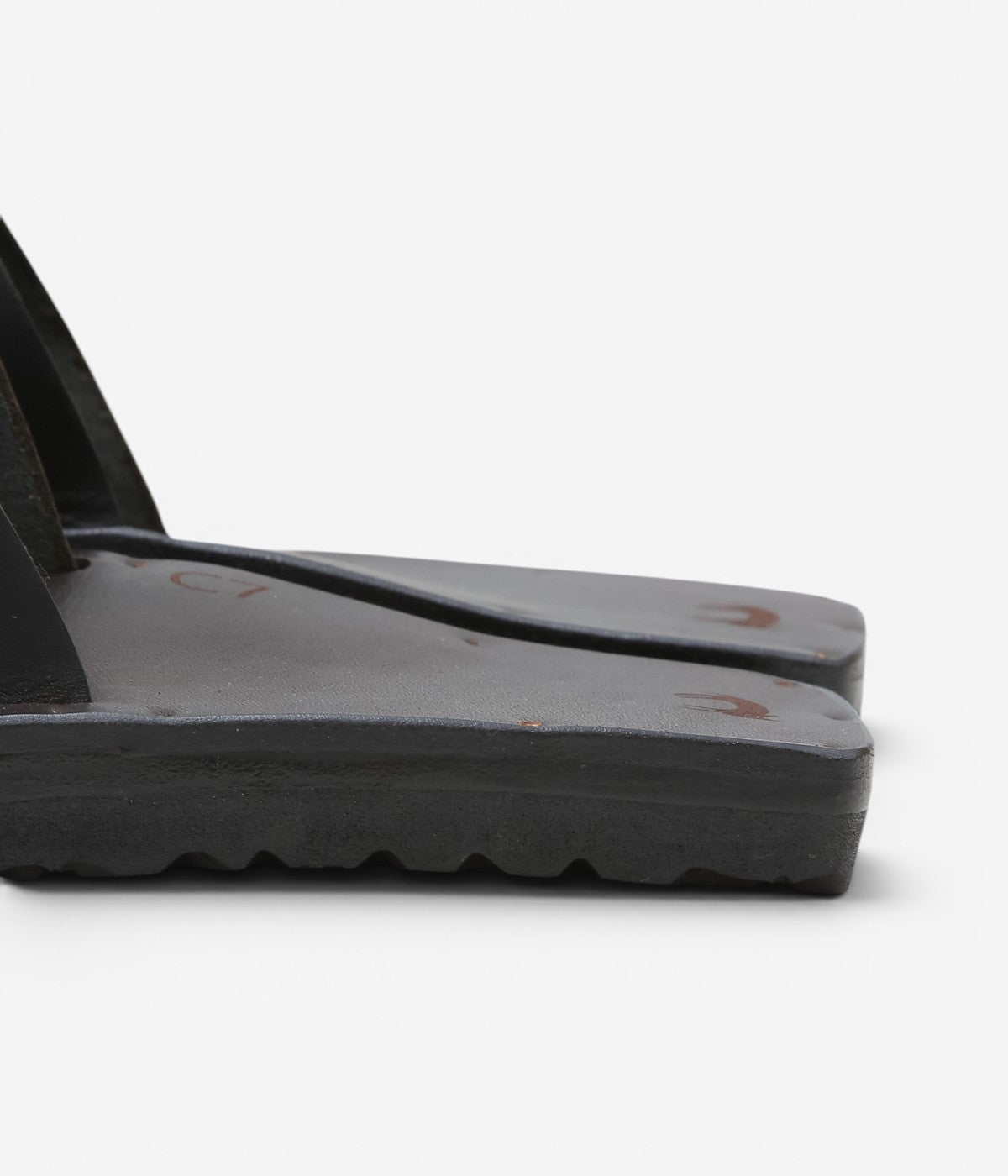 JUTTA NEUMANN ''SIMONE SQUARE'' (BLACK)