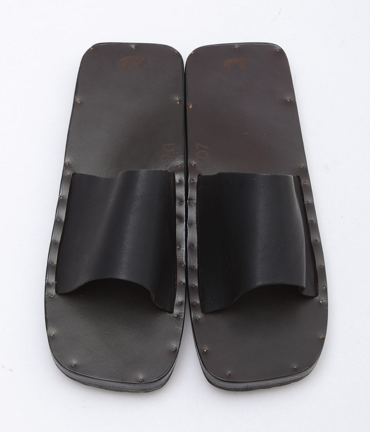 JUTTA NEUMANN ''SIMONE SQUARE'' (BLACK)