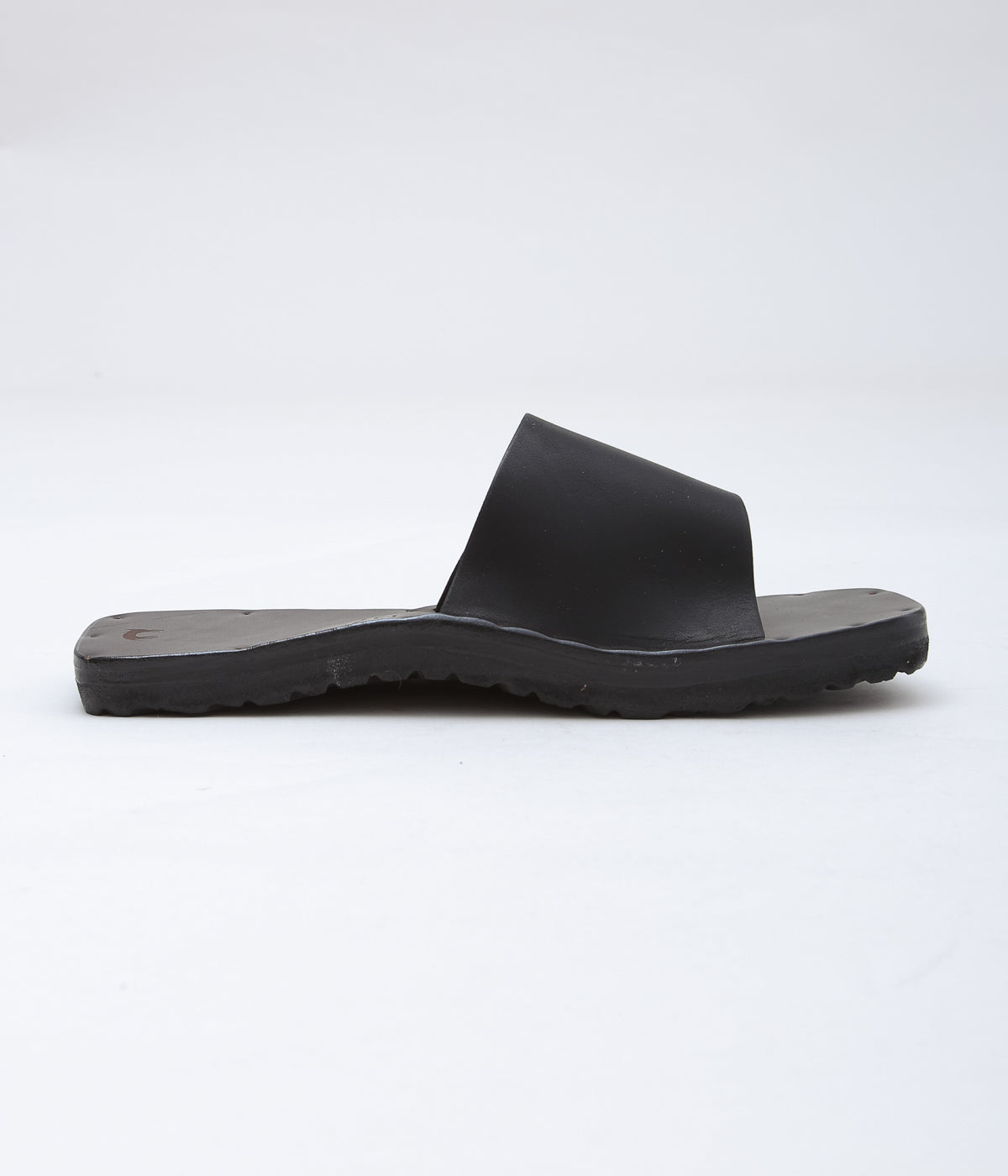 JUTTA NEUMANN ''SIMONE SQUARE'' (BLACK)