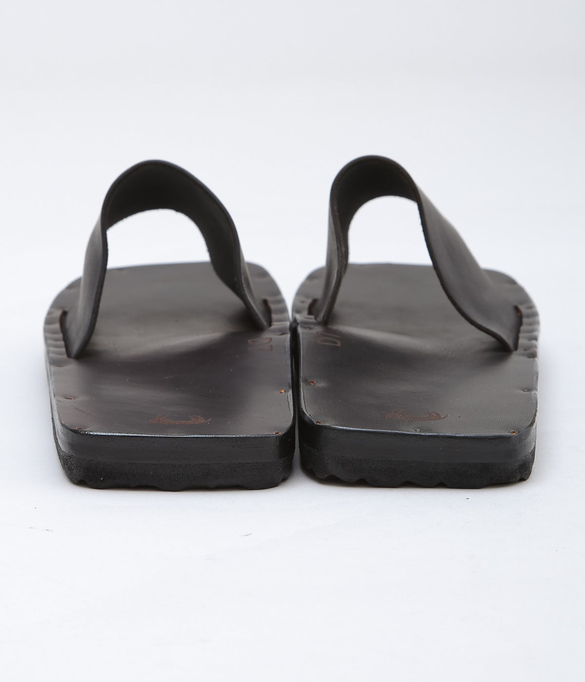 JUTTA NEUMANN ''SIMONE SQUARE'' (BLACK)