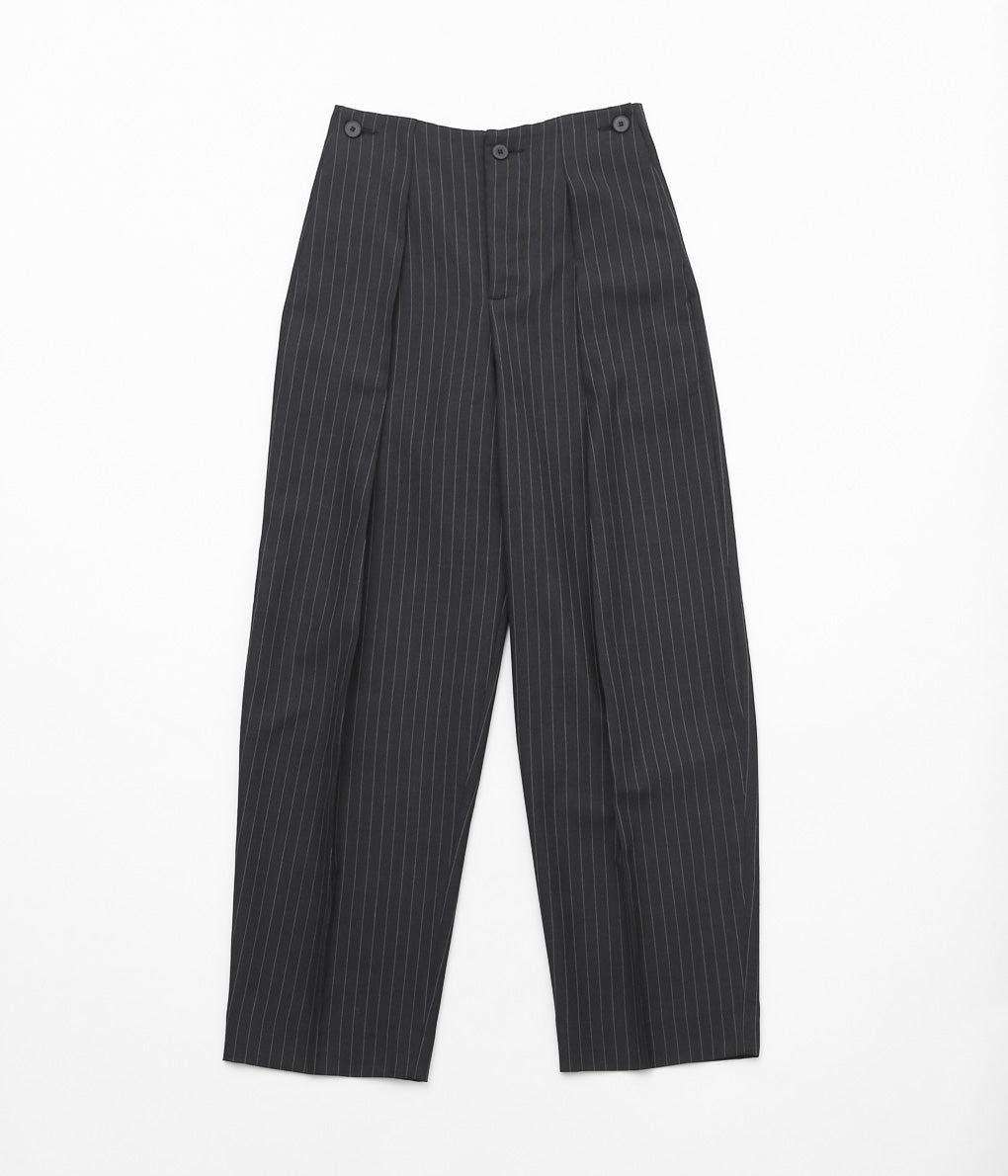 LEA BOBERG ''A.P. TROUSERS (BATEMAN OGDEN)'' (CHARCOAL / WHITE STRIPE)