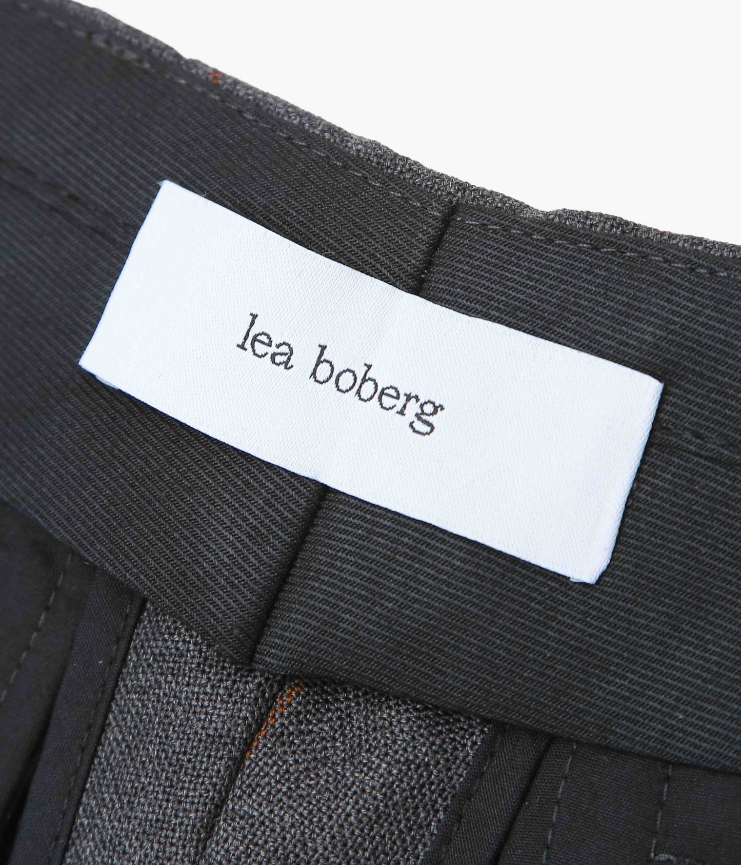 LEA BOBERG ''DP TROUSERS｜DUGDALE TROPICAL BREEZE'' (MID GRAY)