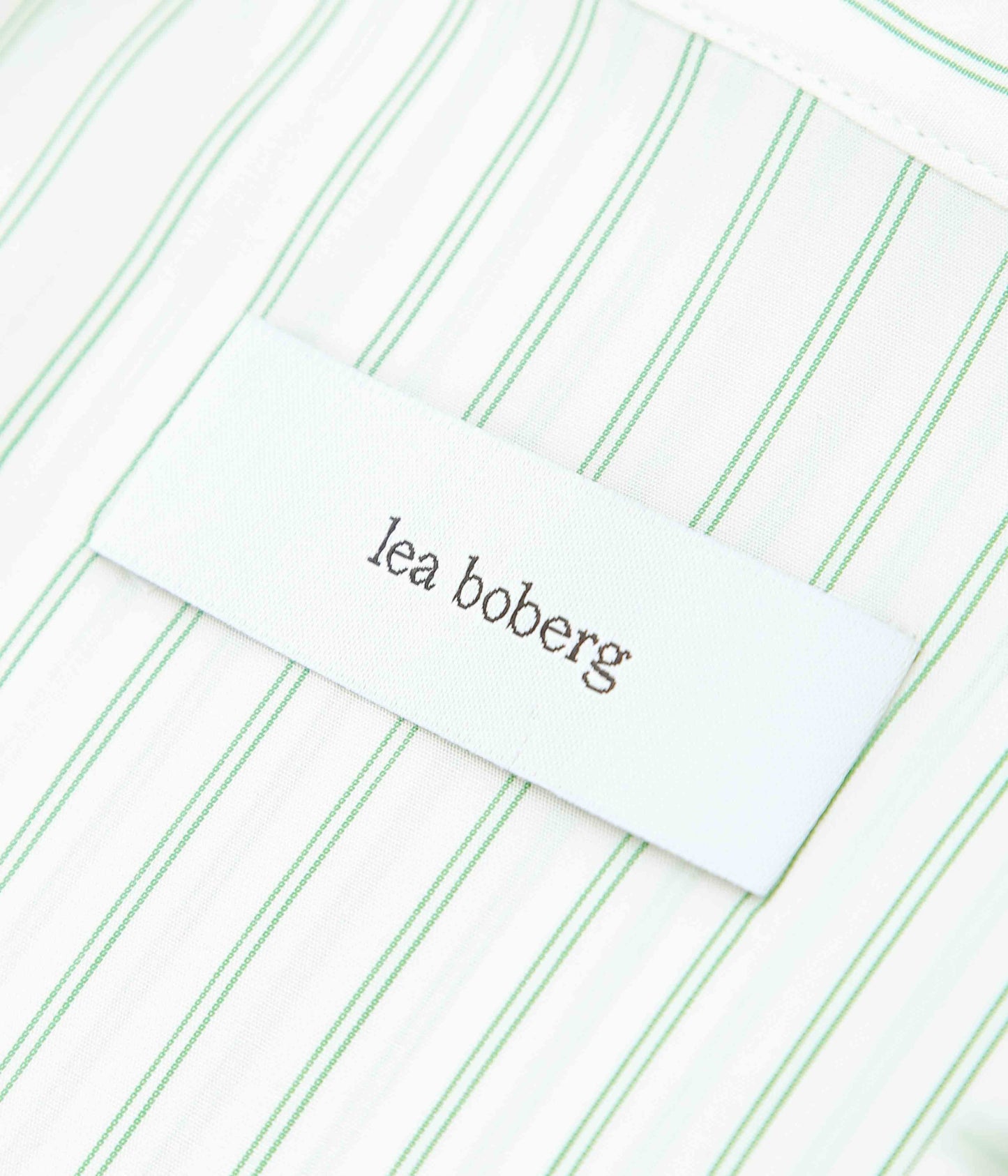 LEA BOBERG ''SC SHIRT｜JAPANESE TENCEL STRIPES'' (GREEN / WHITE STRIPE)