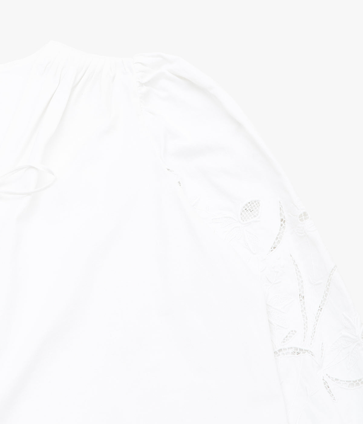 MAISON FLORE ''BLEUET'' (WHITE 1)