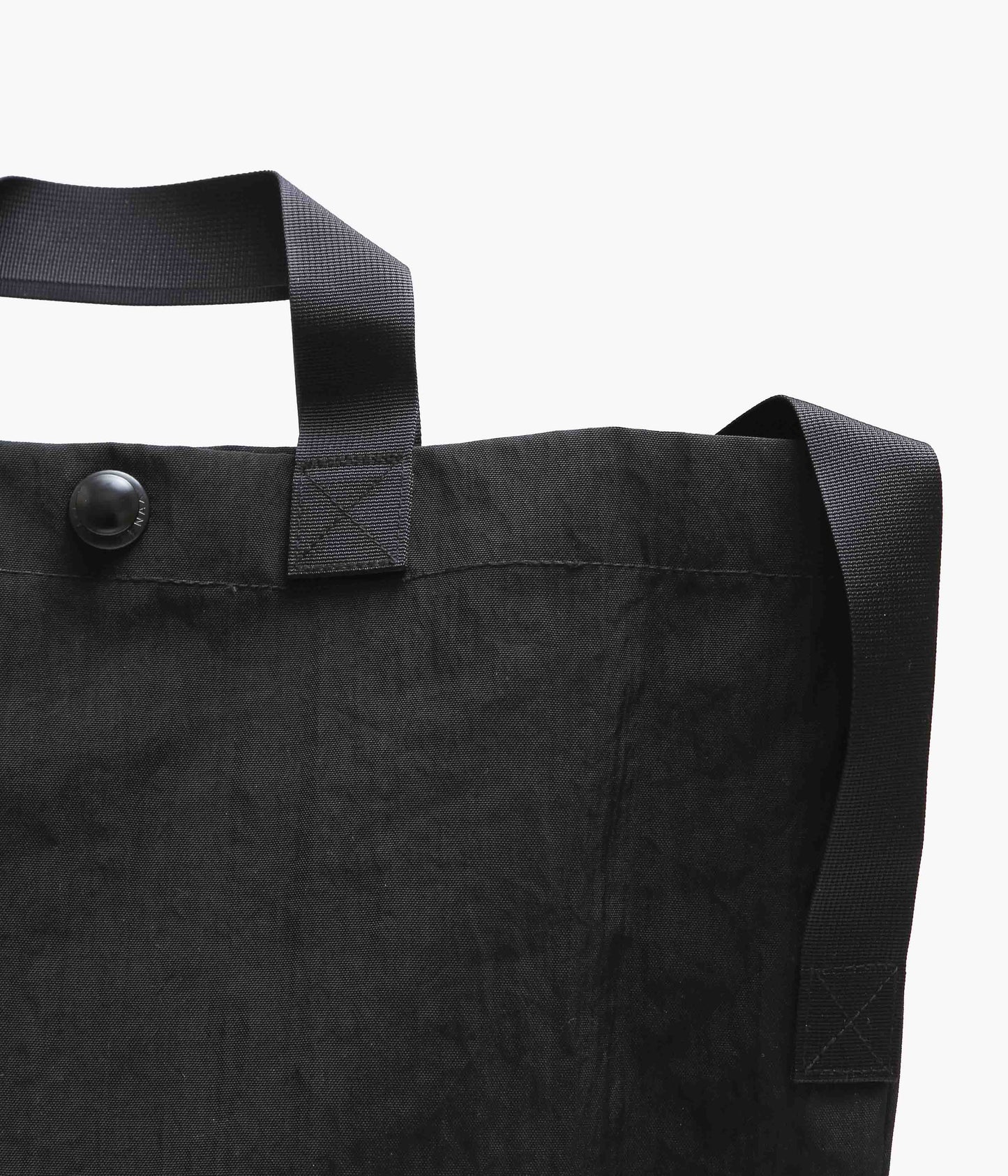 MAN-TLE ''MULTI HANDLE TOTE'' (BLACK)