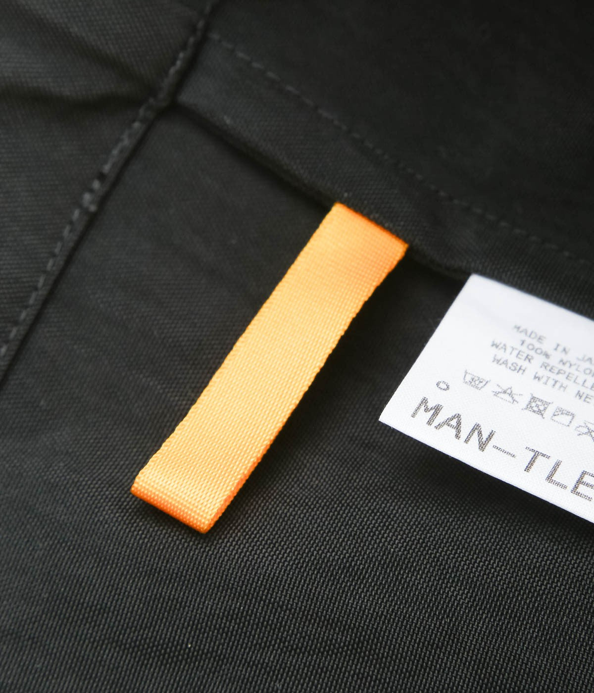 MAN-TLE ''MULTI HANDLE TOTE'' (BLACK NYLON)