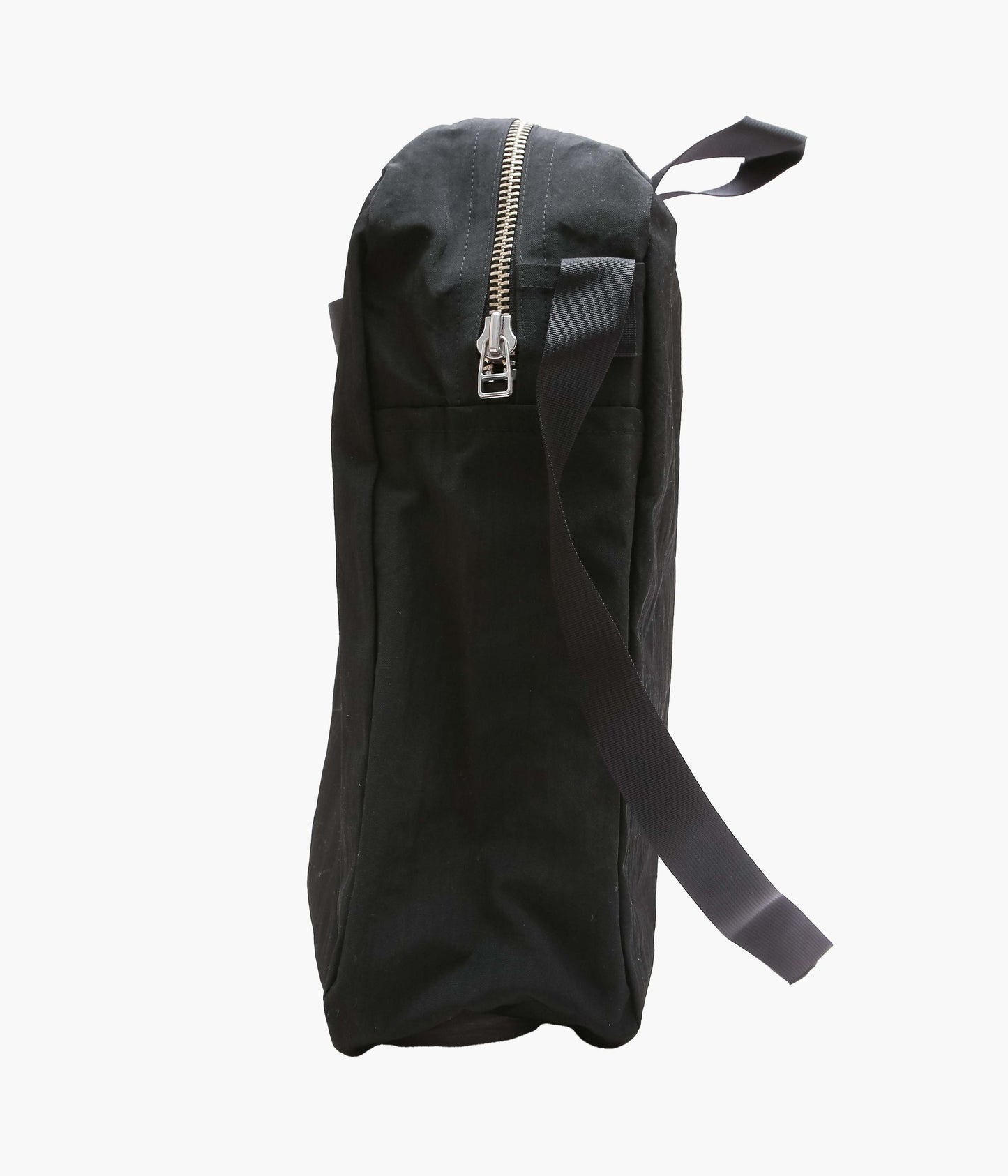 MAN-TLE ''ZIP TOTE'' (BLACK)