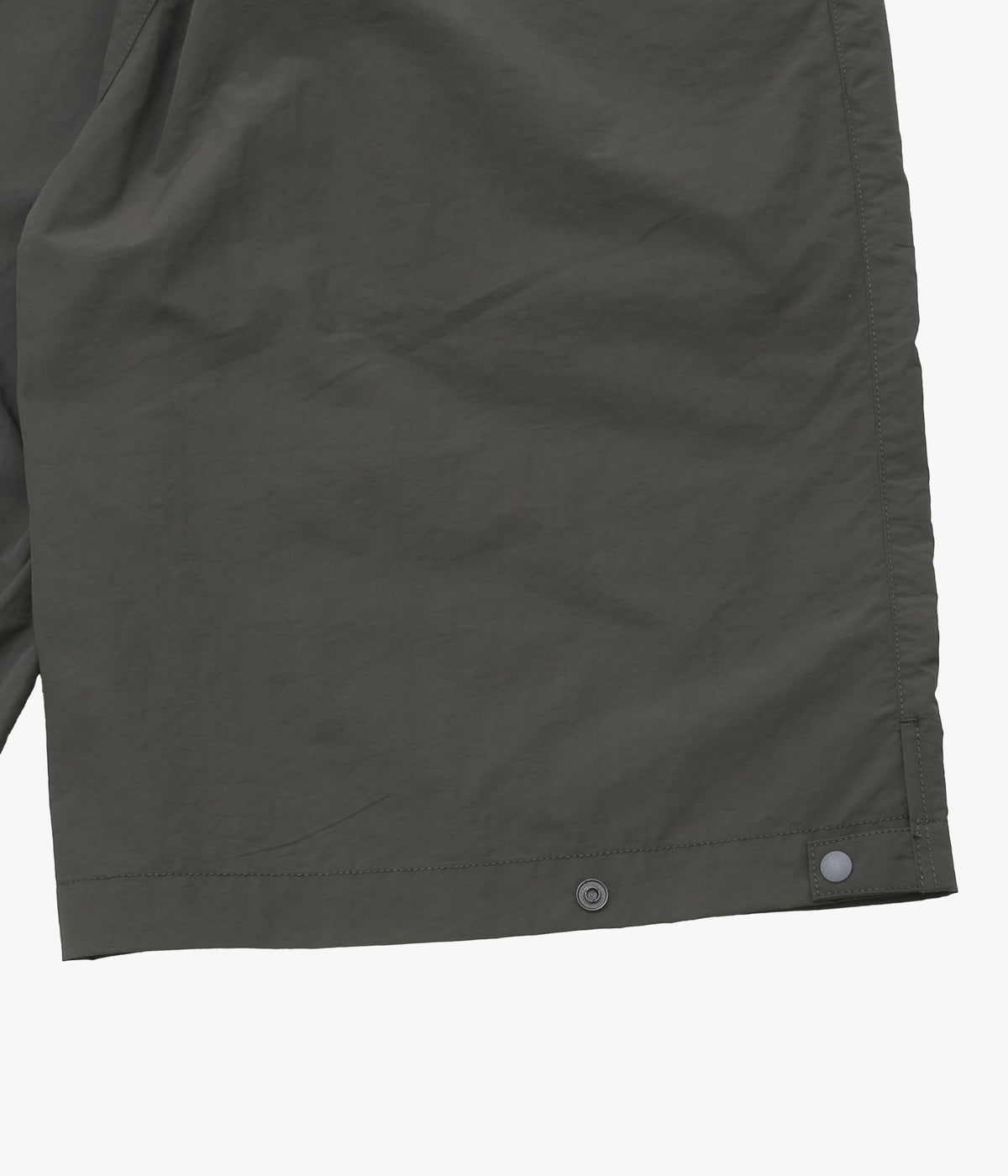 Rosemary ''NYLON HARVEST LOOSE SHORTS'' (DGR)