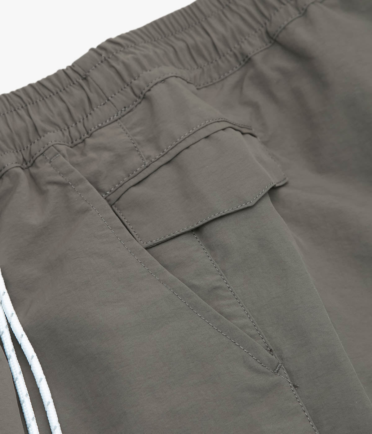 迷迭香 ''NYLON HARVEST TRAINER CLASSIC'' (DGR)