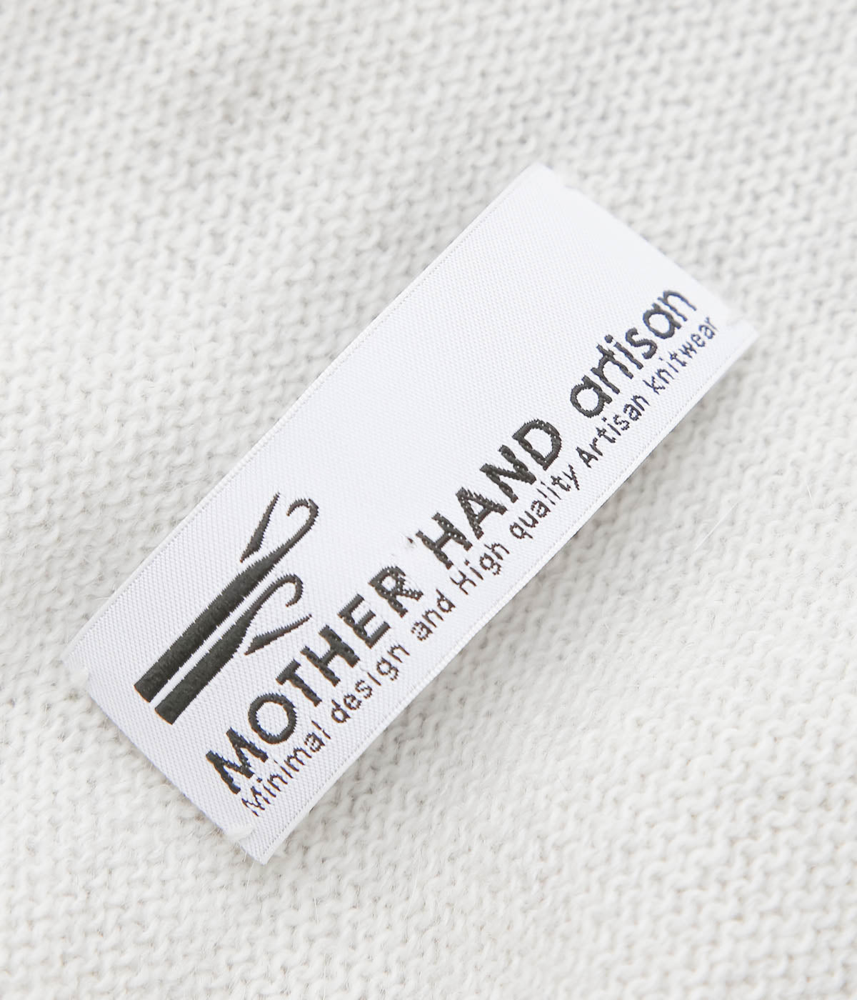 MOTHER HAND ARTISAN''IEPER'' (AMUR)