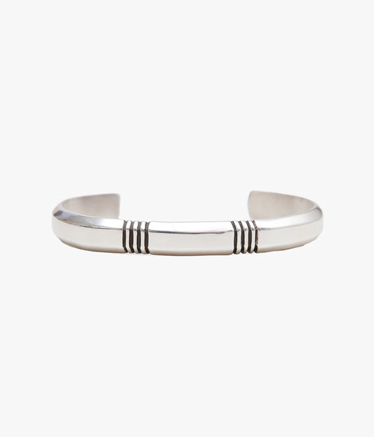 NATIVE AMERICAN JEWELRY ''CIPPY CRAZY HORSE ROCK STAR BANGLE ''(실버)