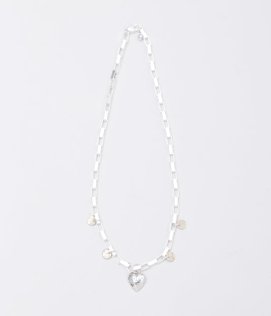 ORNAMENT&CRIME ''HEART CHARM CHUNKY CHOKER'' (STERLING SILVER/BRASS)