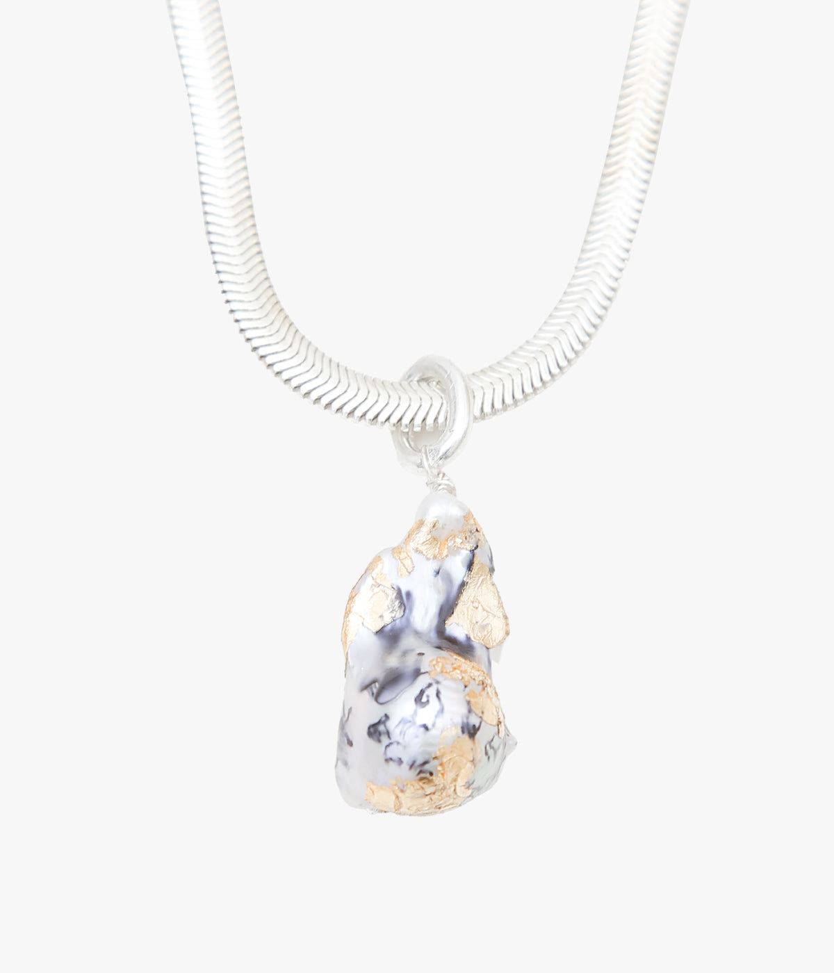 ORNAMENT&CRIME "BIG PEARL HAND DRAWING SNAKE CHAIN NECKLACE" (SILVER/BRASS)