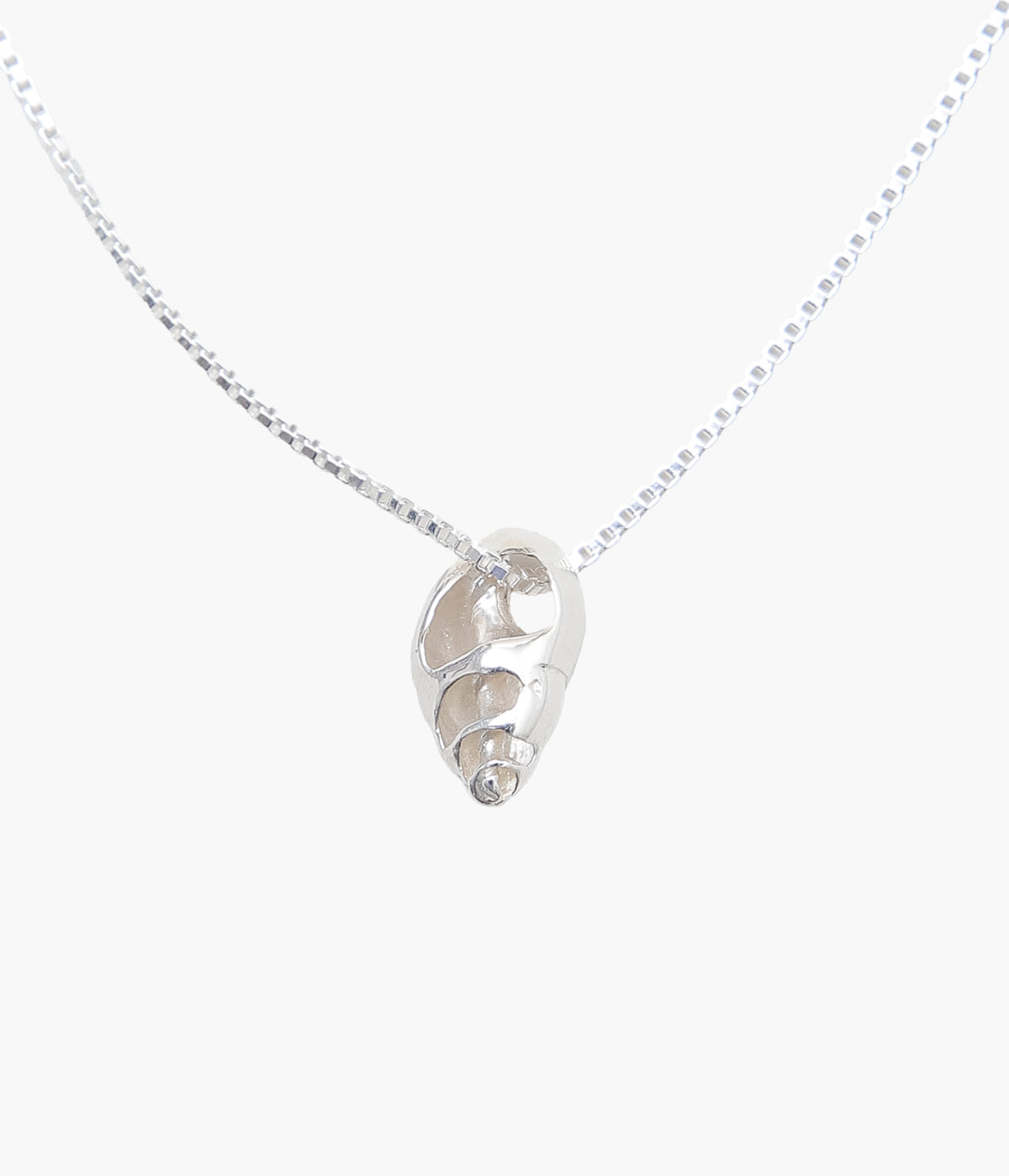 P.NINA ''VENUS PEARL NECKLACE''(BLACK)