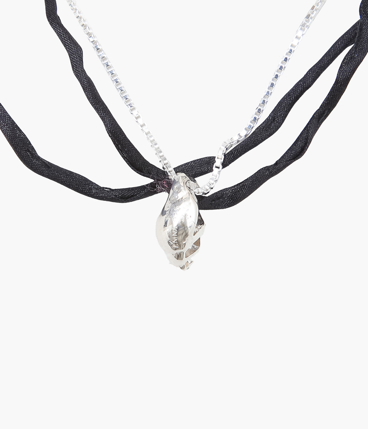 P.NINA ''VENUS PEARL NECKLACE''(BLACK)