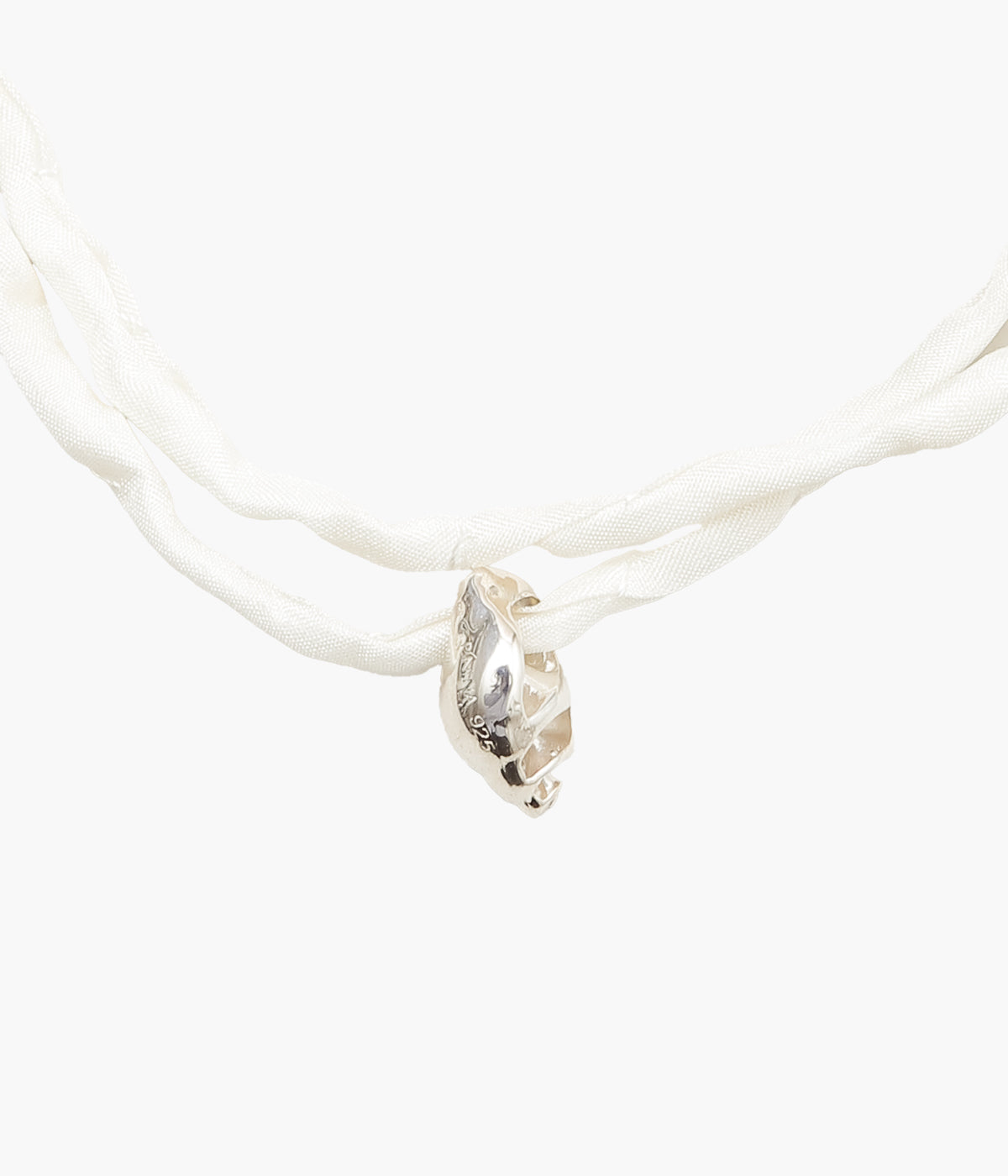 P.NINA ''VENUS PEARL NECKLACE'' (CREAM)