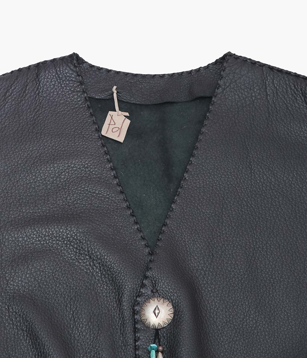 PAM DIETRICH ''DEERSKIN VEST'' (NZ BALACK)
