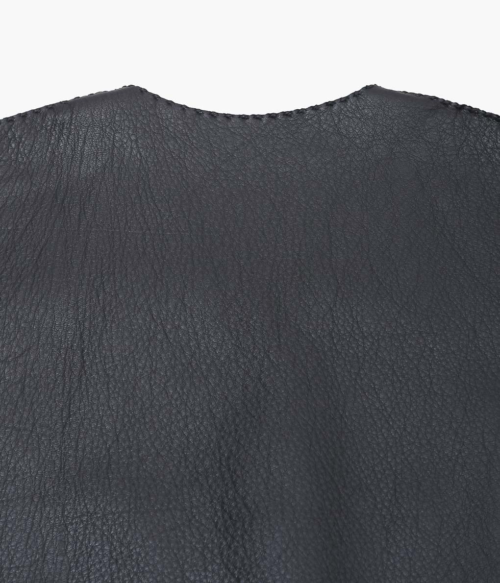 PAM DIETRICH ''DEERSKIN VEST'' (NZ BALACK)
