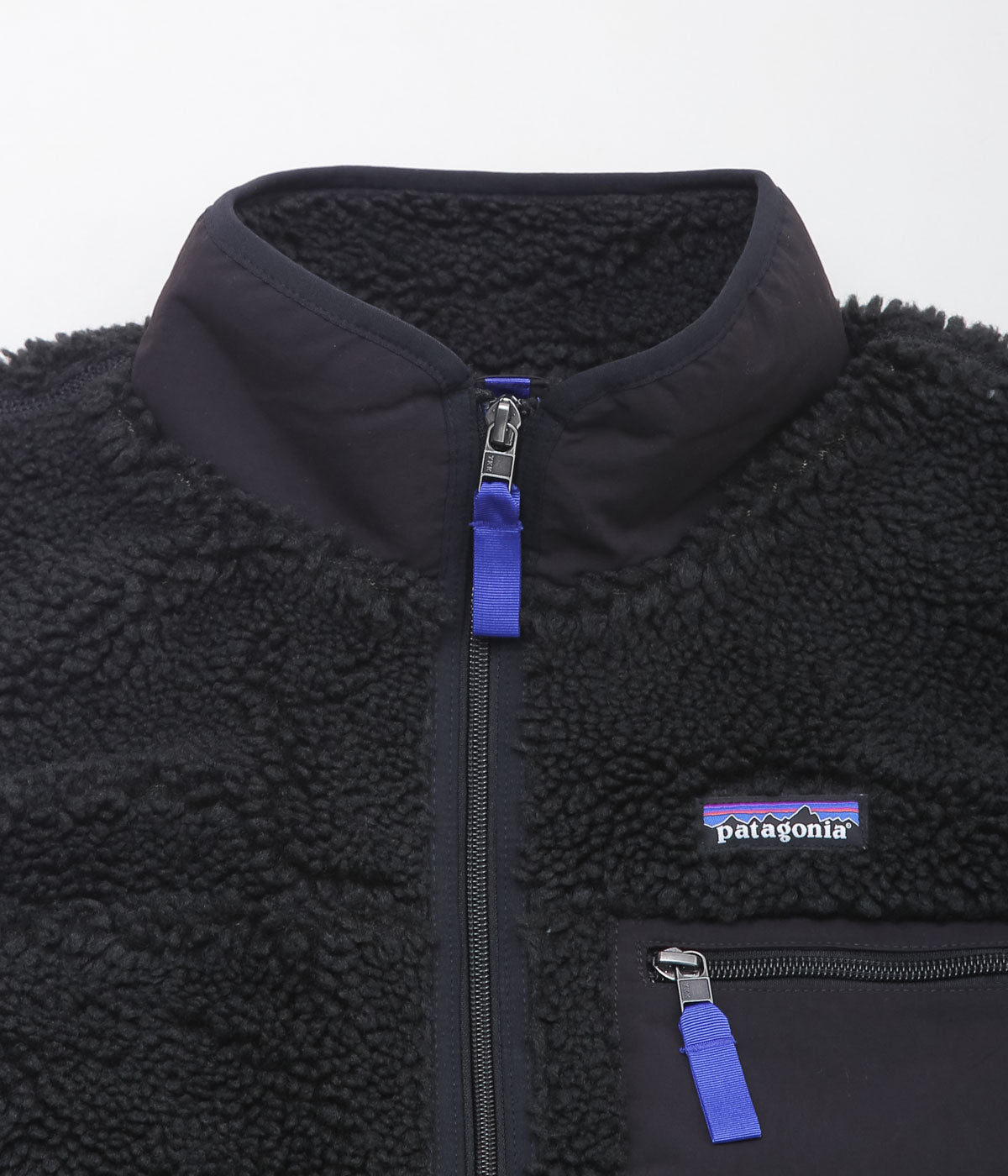 PATAGONIA ''M'S CLASSIC RETRO-X VEST'' (BLACK)