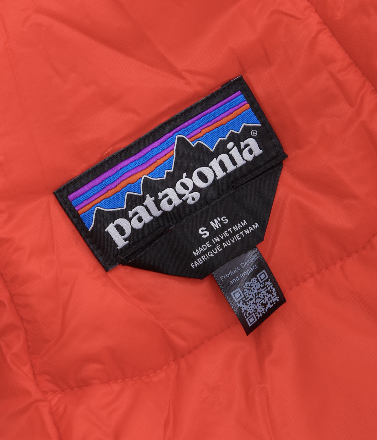 PATAGONIA ''M'S DAS PARKA'' (AMANITA RED)
