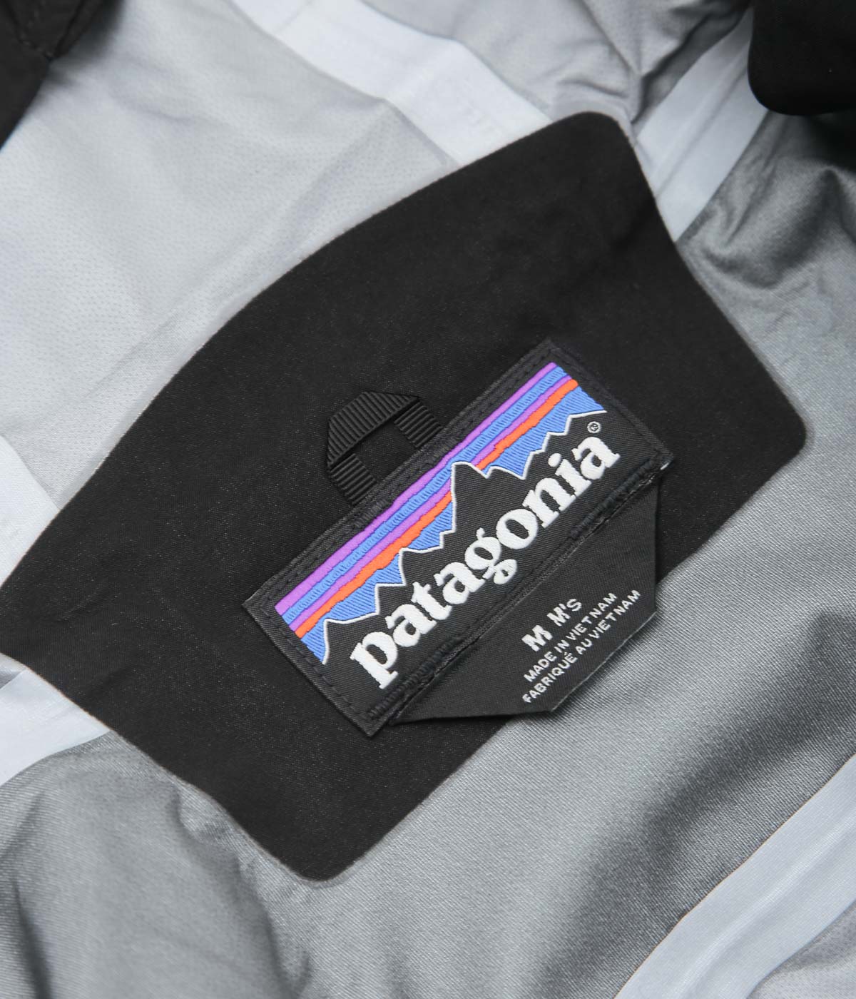 PATAGONIA ''M'S DIRT ROAMER STORM JKT'' (BLK)